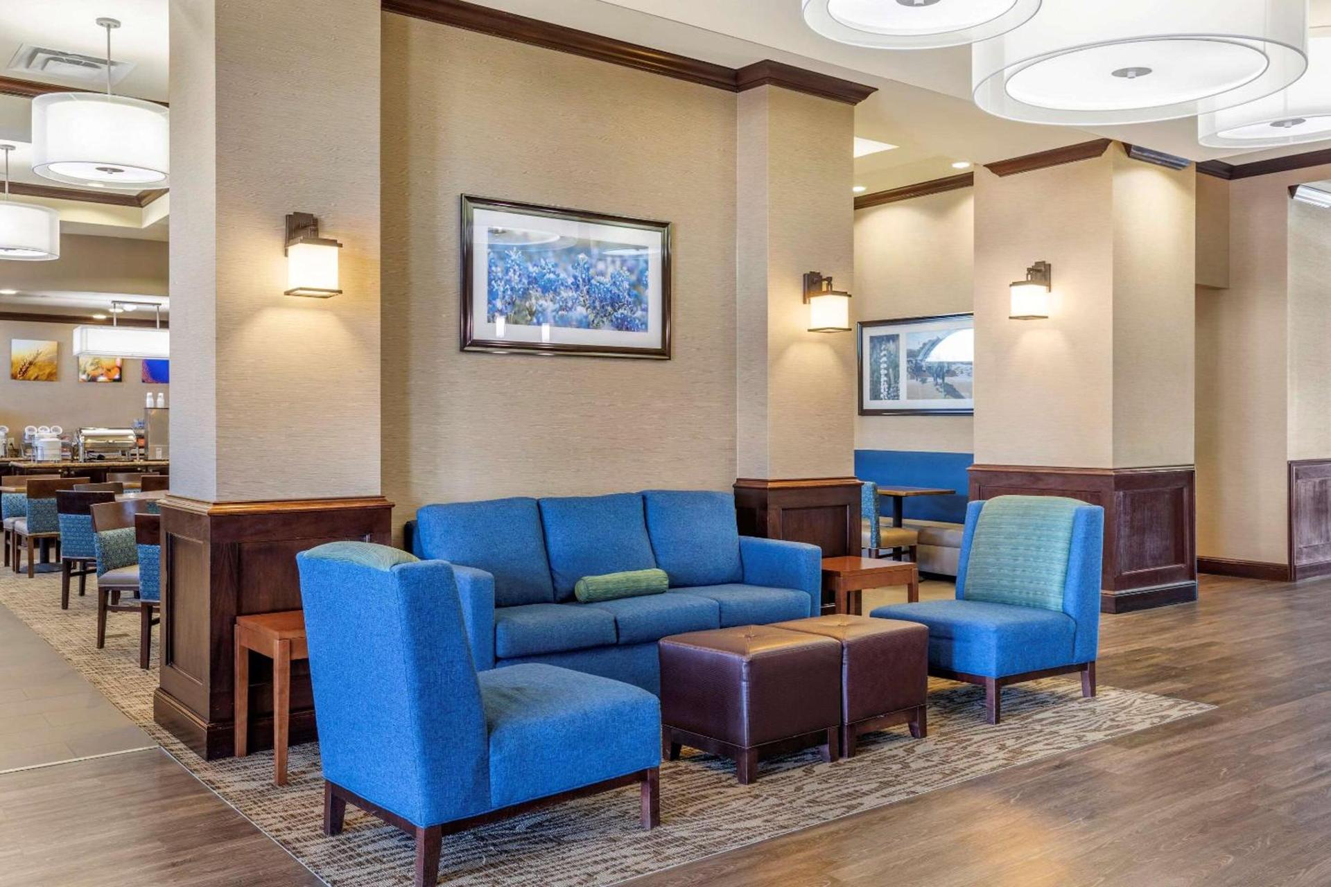 Comfort Suites Frisco photo 5