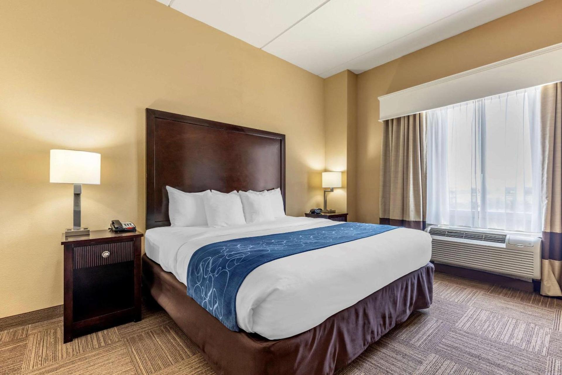 Comfort Suites Frisco photo 30