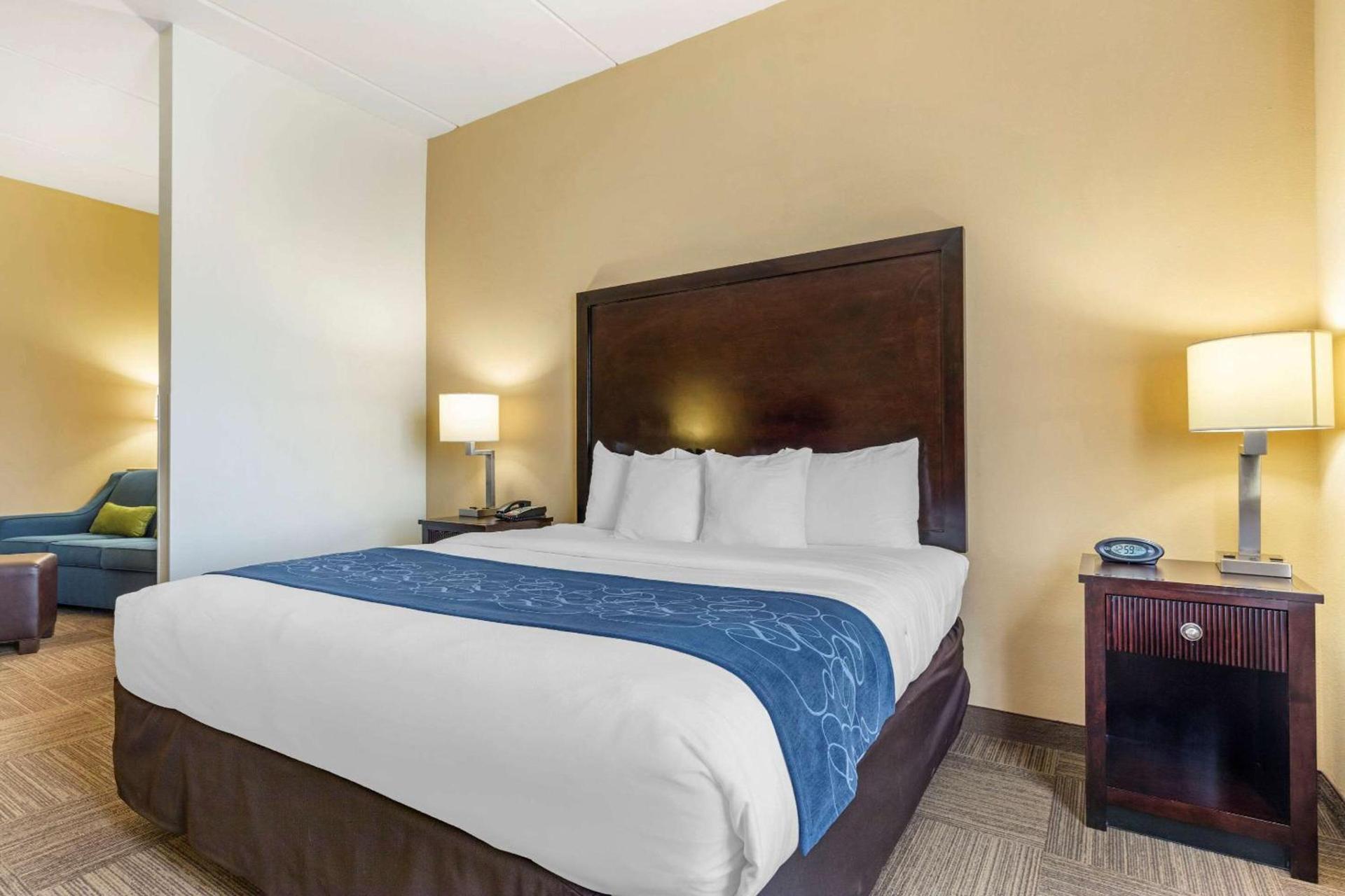 Comfort Suites Frisco photo 6