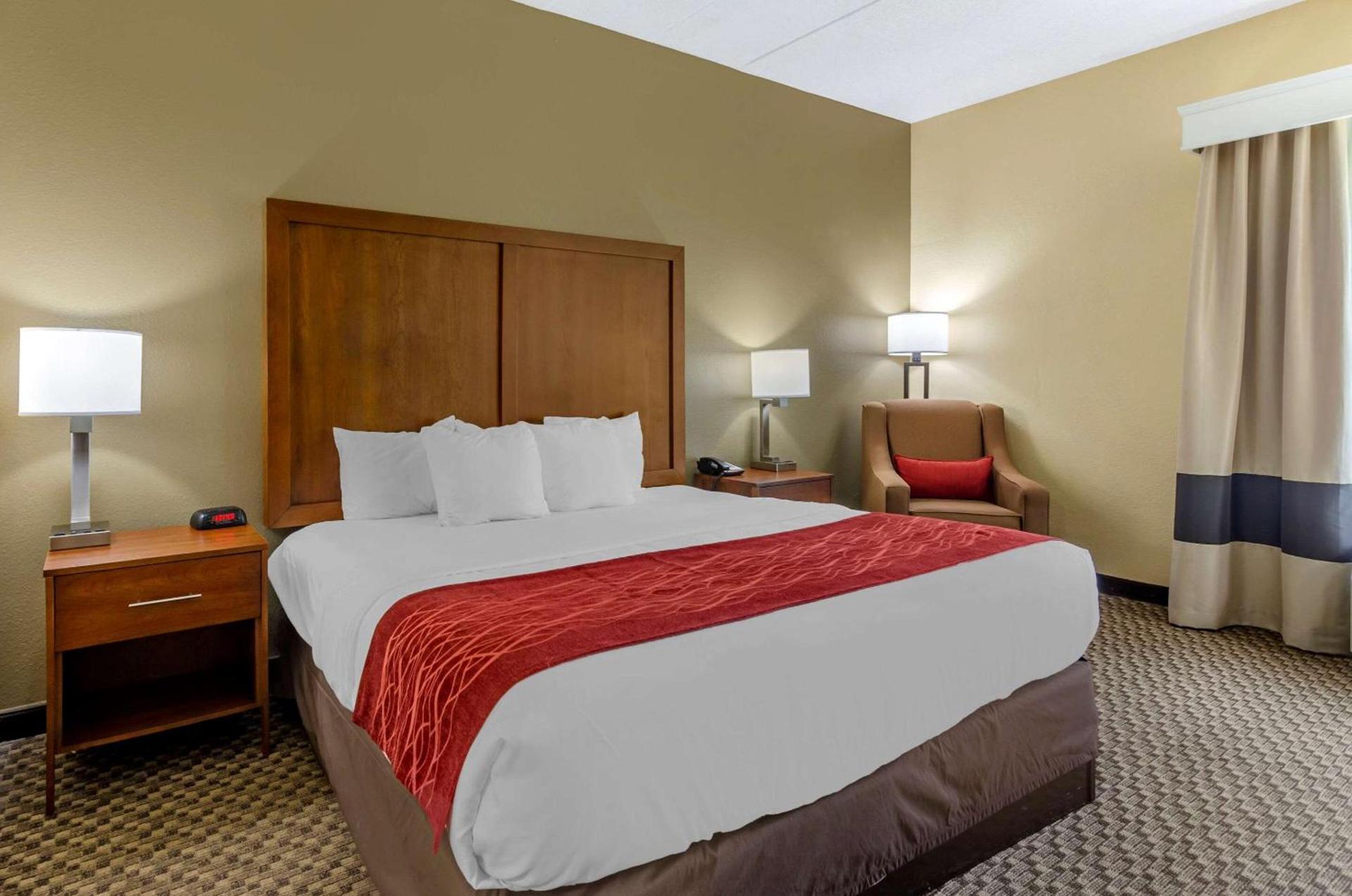 Spark by Hilton Waynesboro photo 8