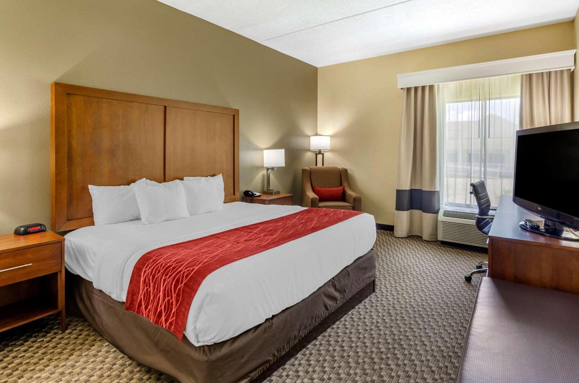 Spark by Hilton Waynesboro photo 11