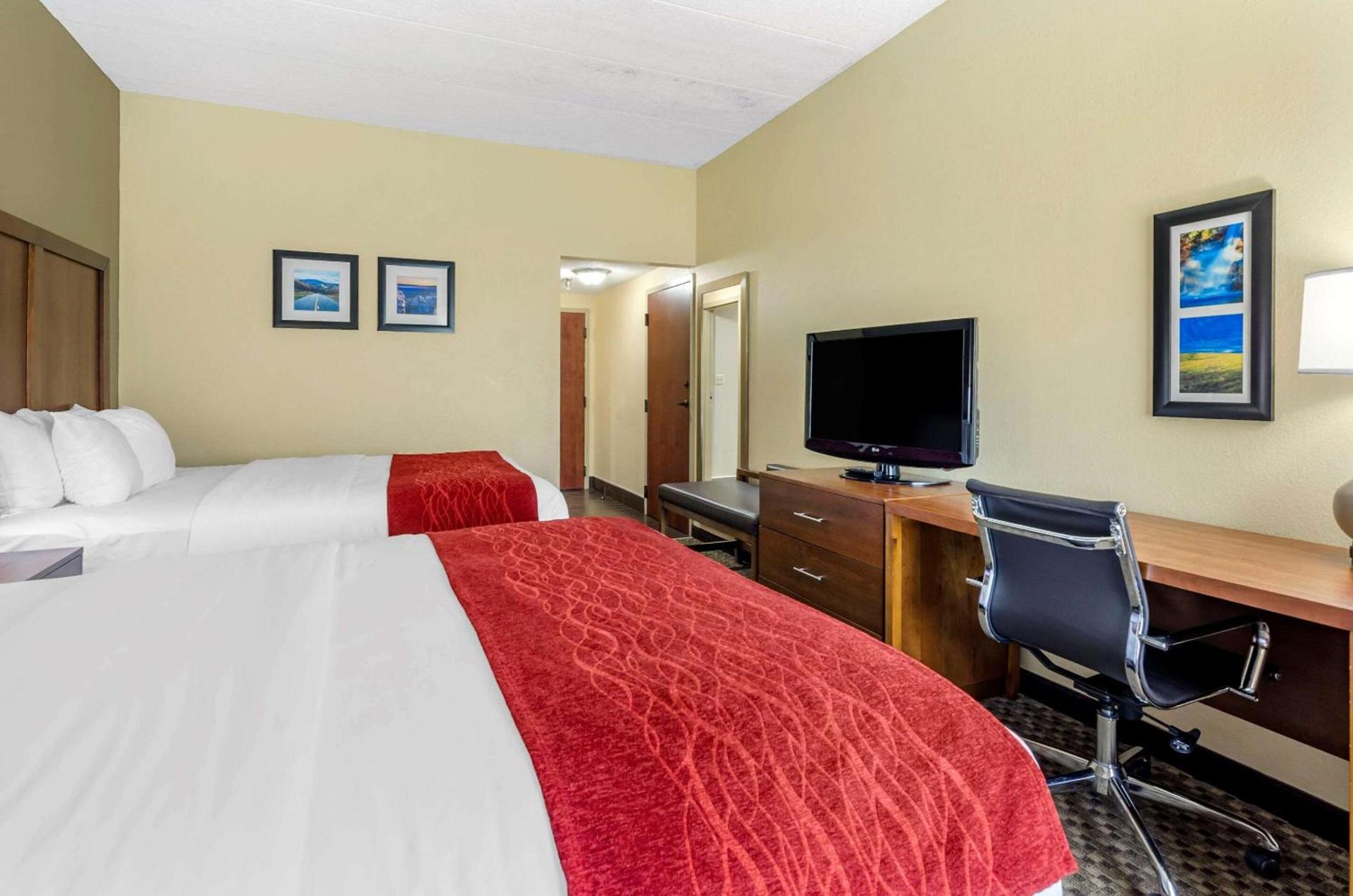 Spark by Hilton Waynesboro photo 21