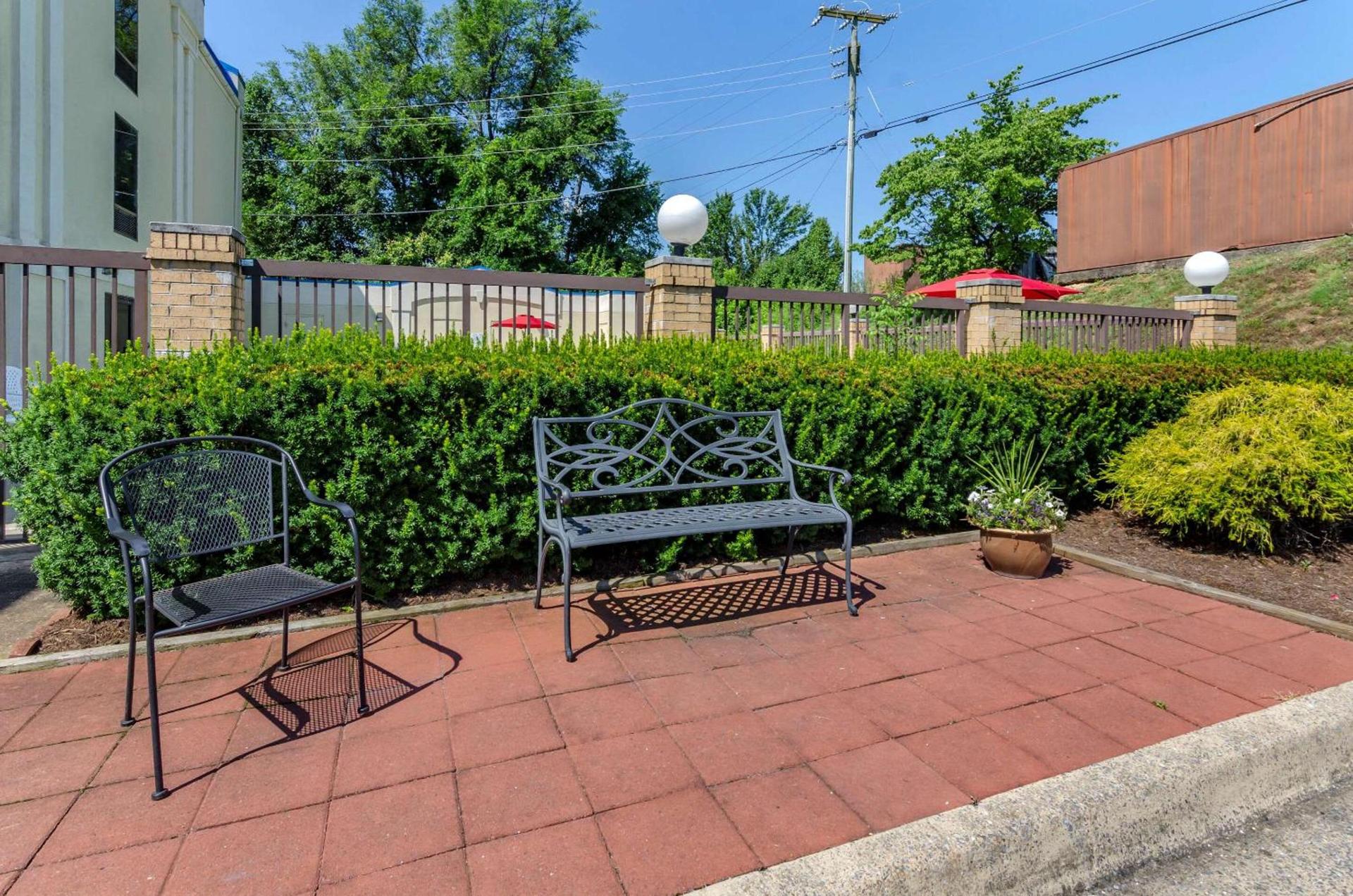 Spark by Hilton Waynesboro photo 29