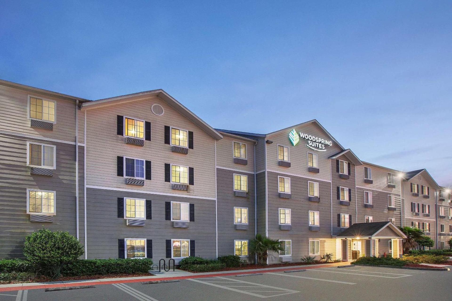 WoodSpring Suites Jacksonville Beach Blvd photo 4