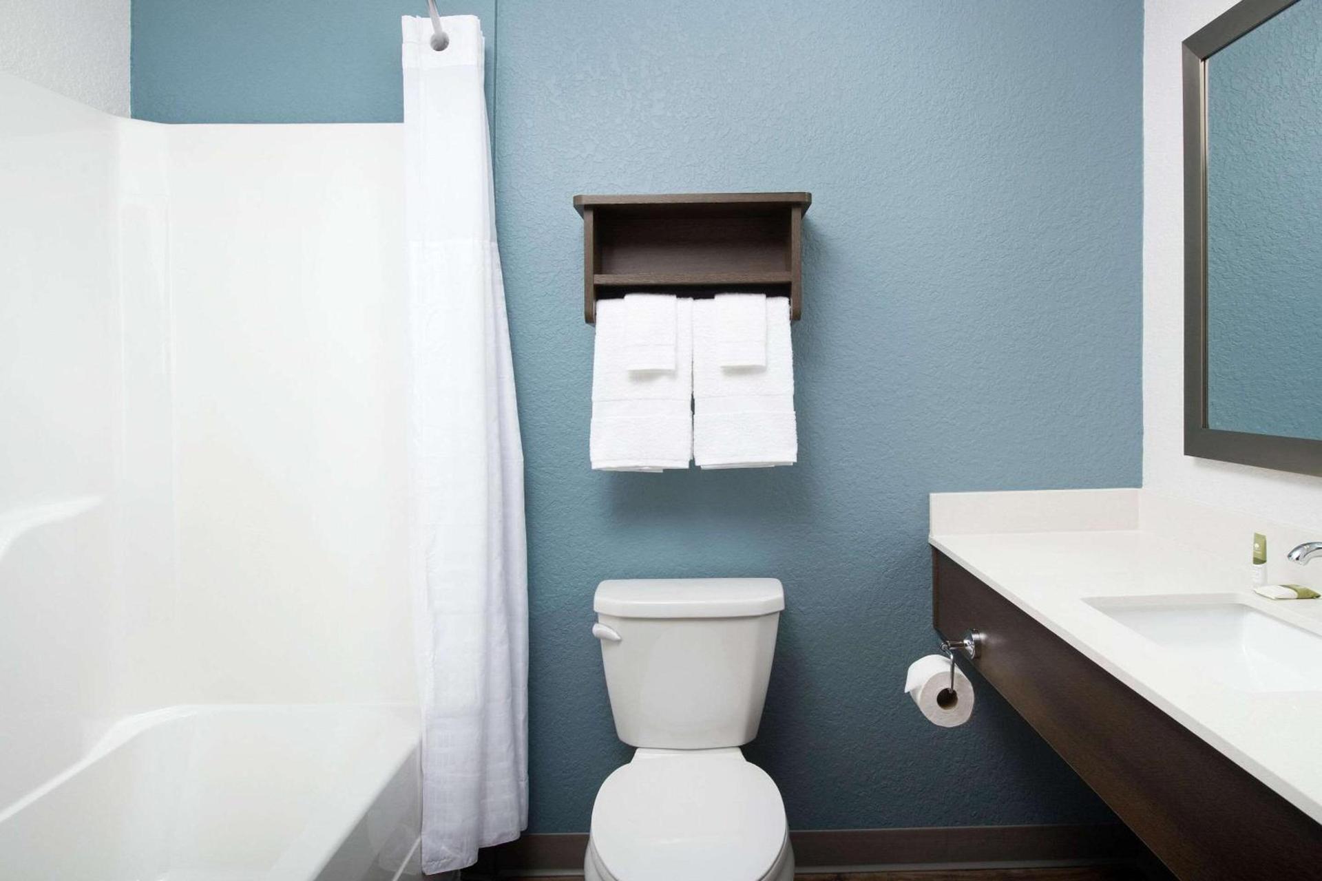 Woodspring Suites Orlando International Drive photo 13