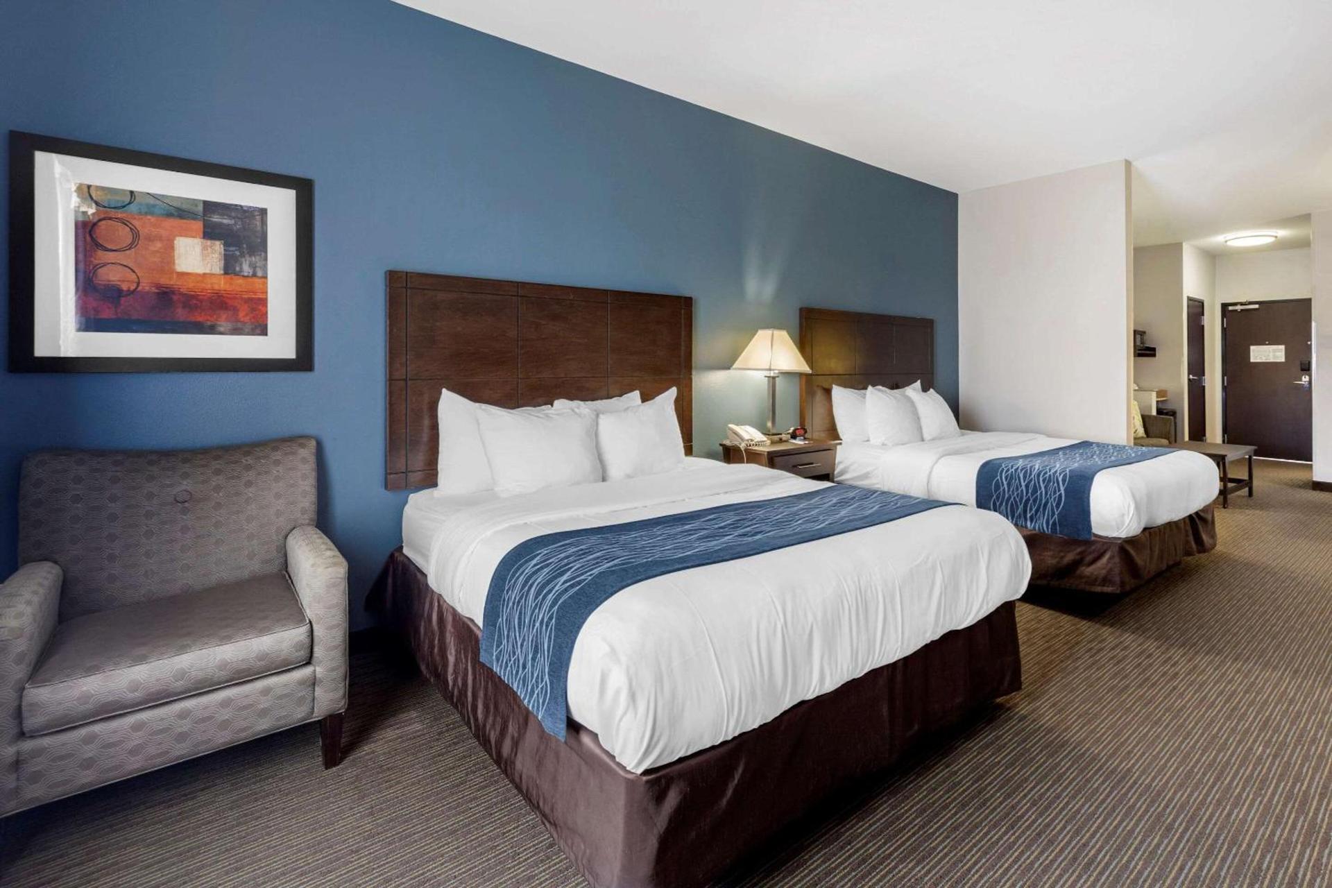 Comfort Inn & Suites Oklahoma City West - I-40 photo 16