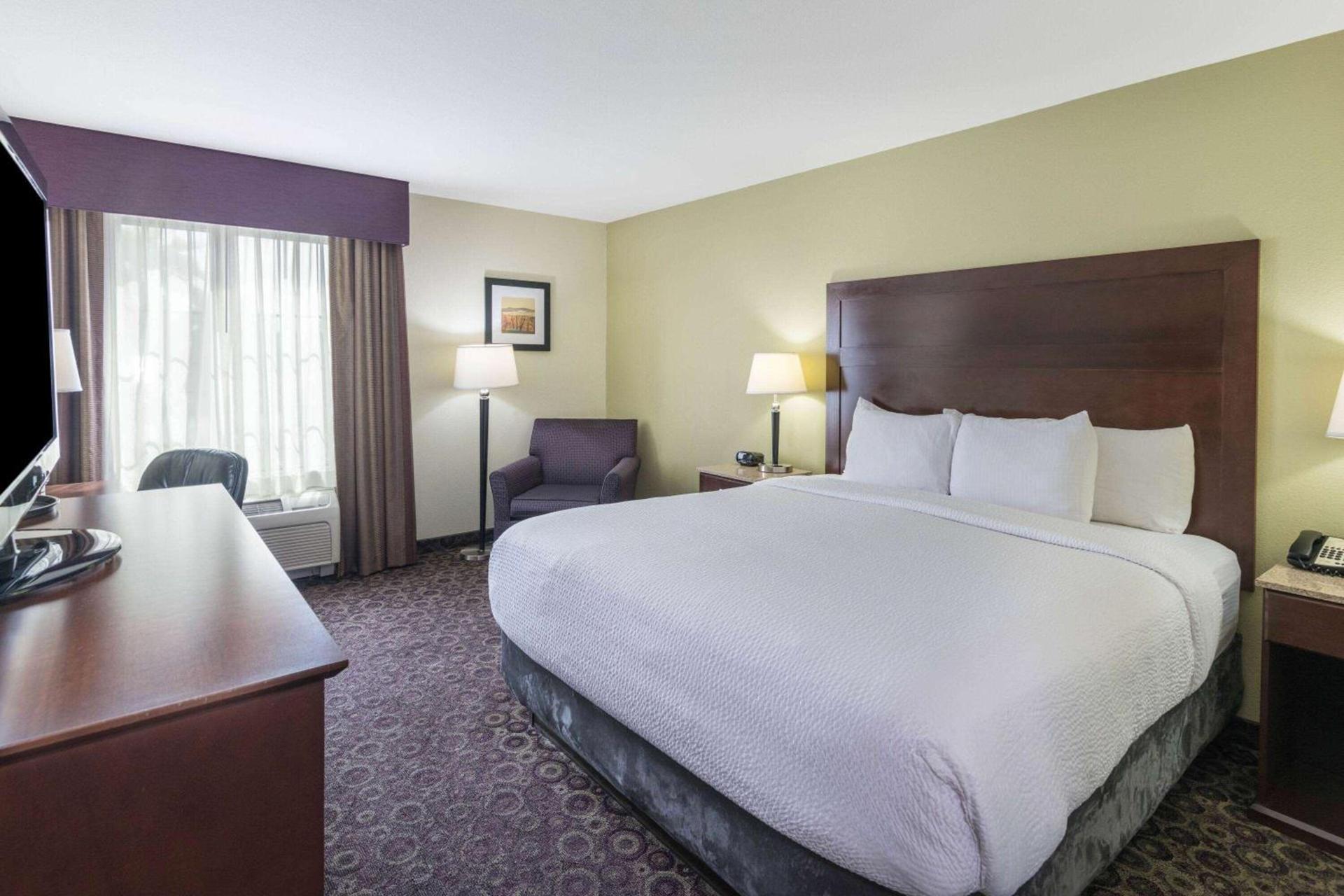 La Quinta by Wyndham Las Vegas Airport South photo 8