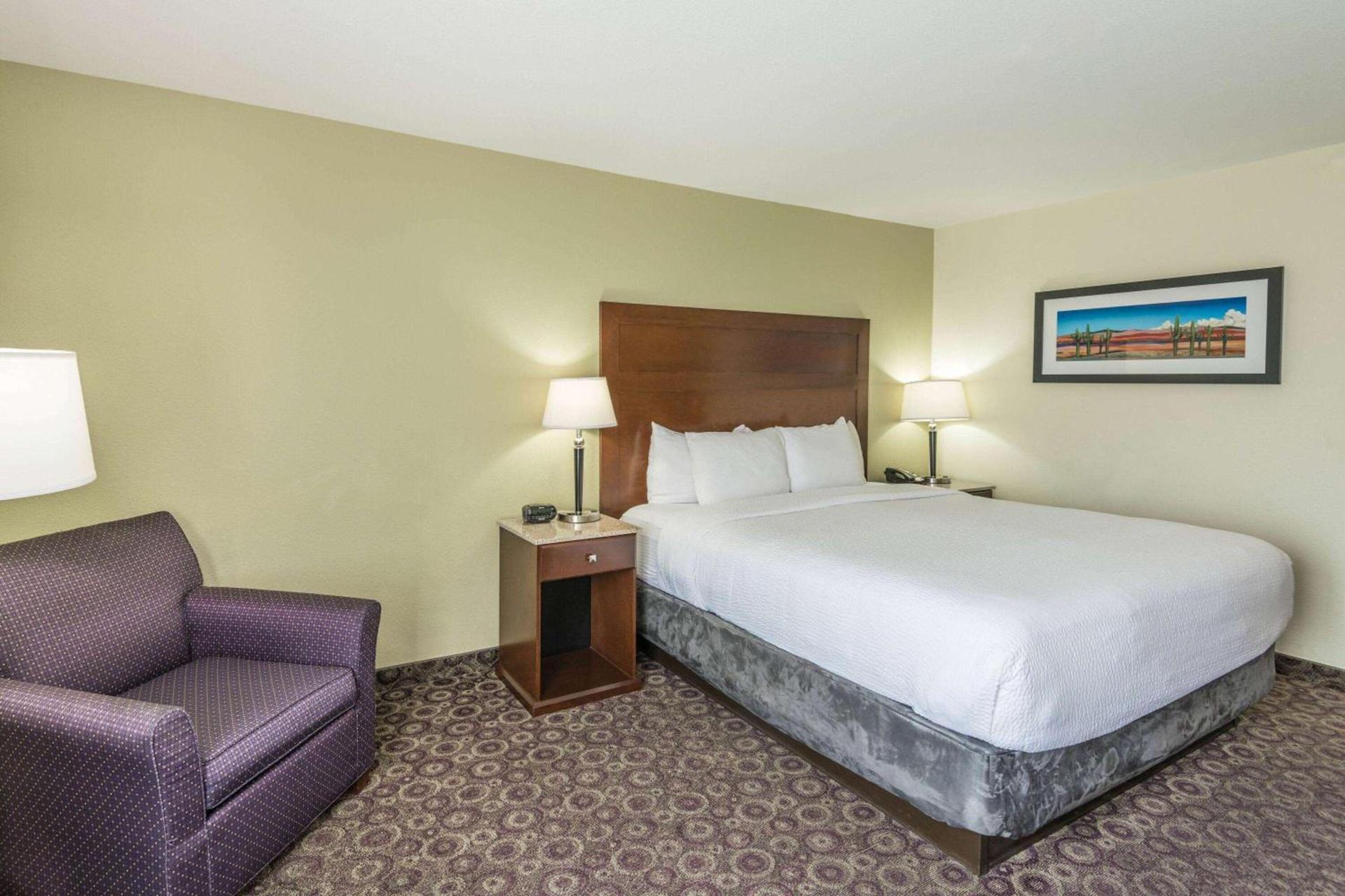 La Quinta by Wyndham Las Vegas Airport South photo 9