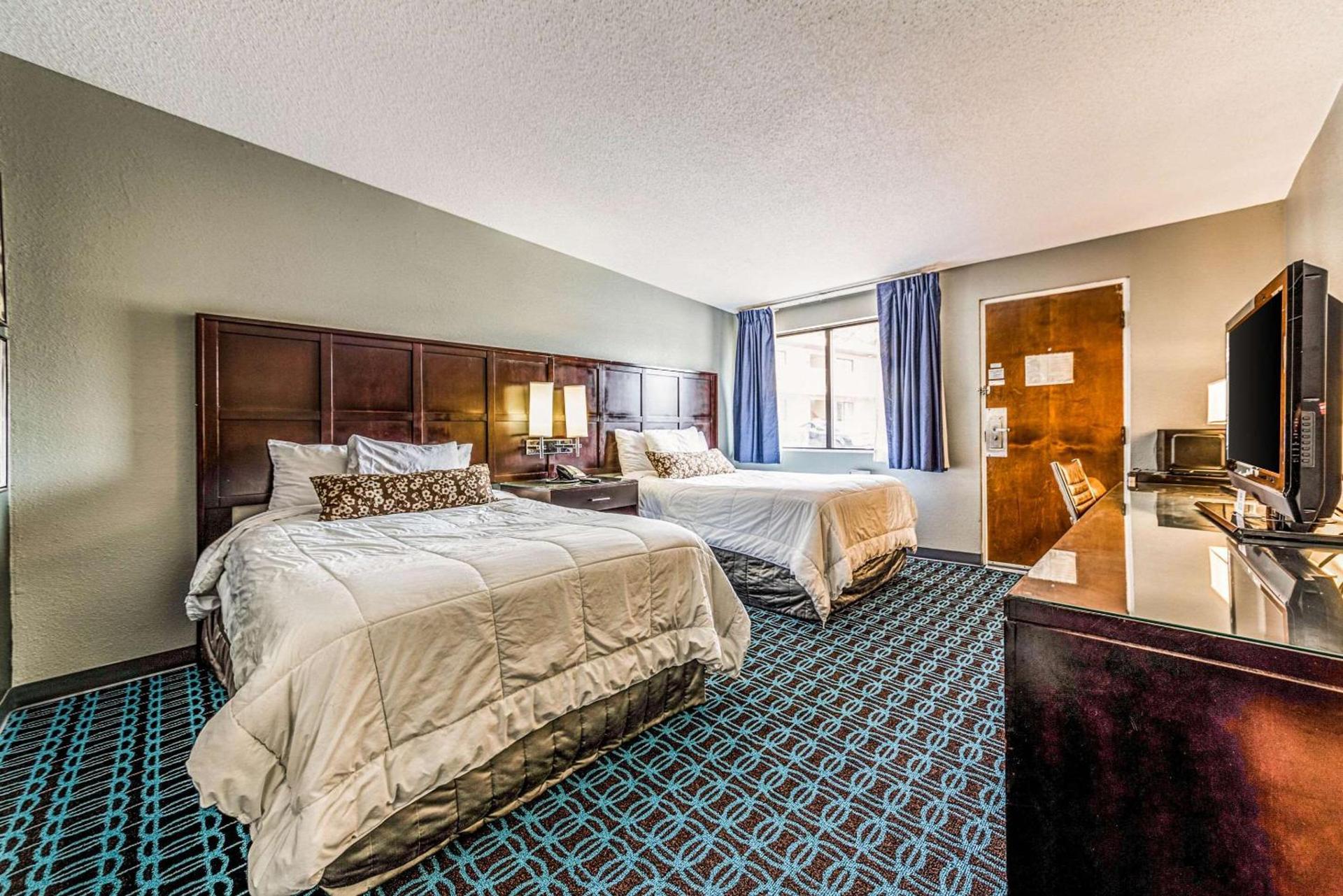 Knights Inn Montgomeryville photo 11