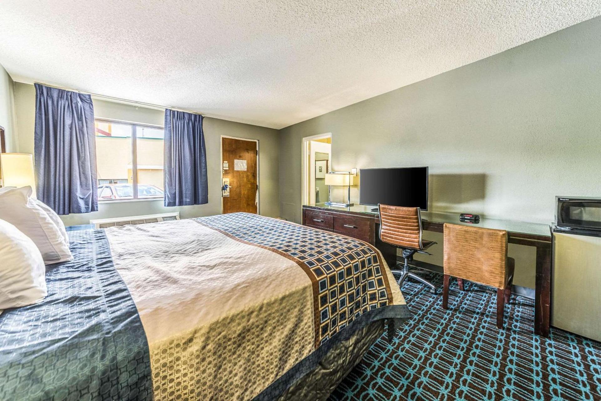 Knights Inn Montgomeryville photo 20