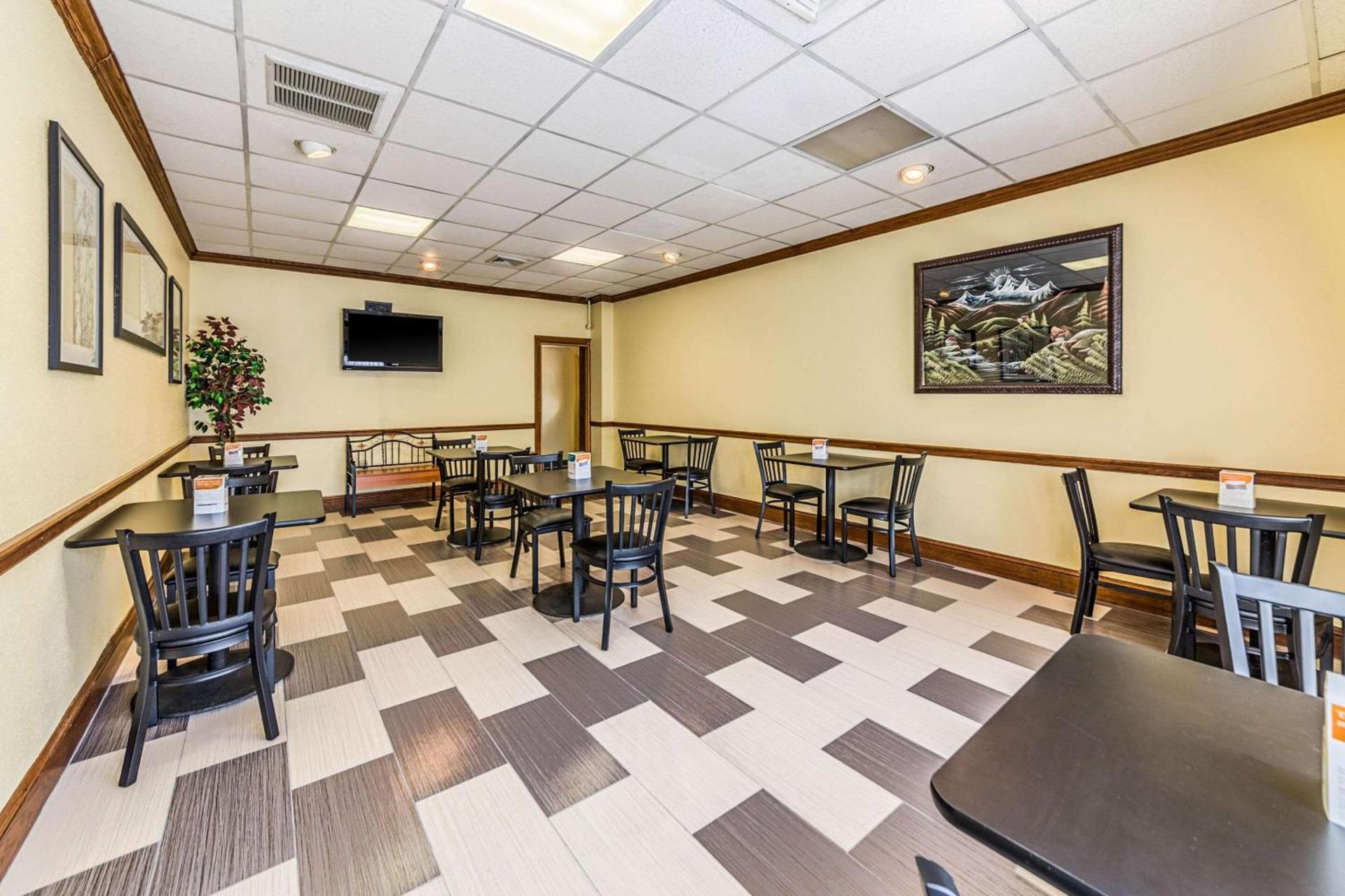 Knights Inn Montgomeryville photo 21