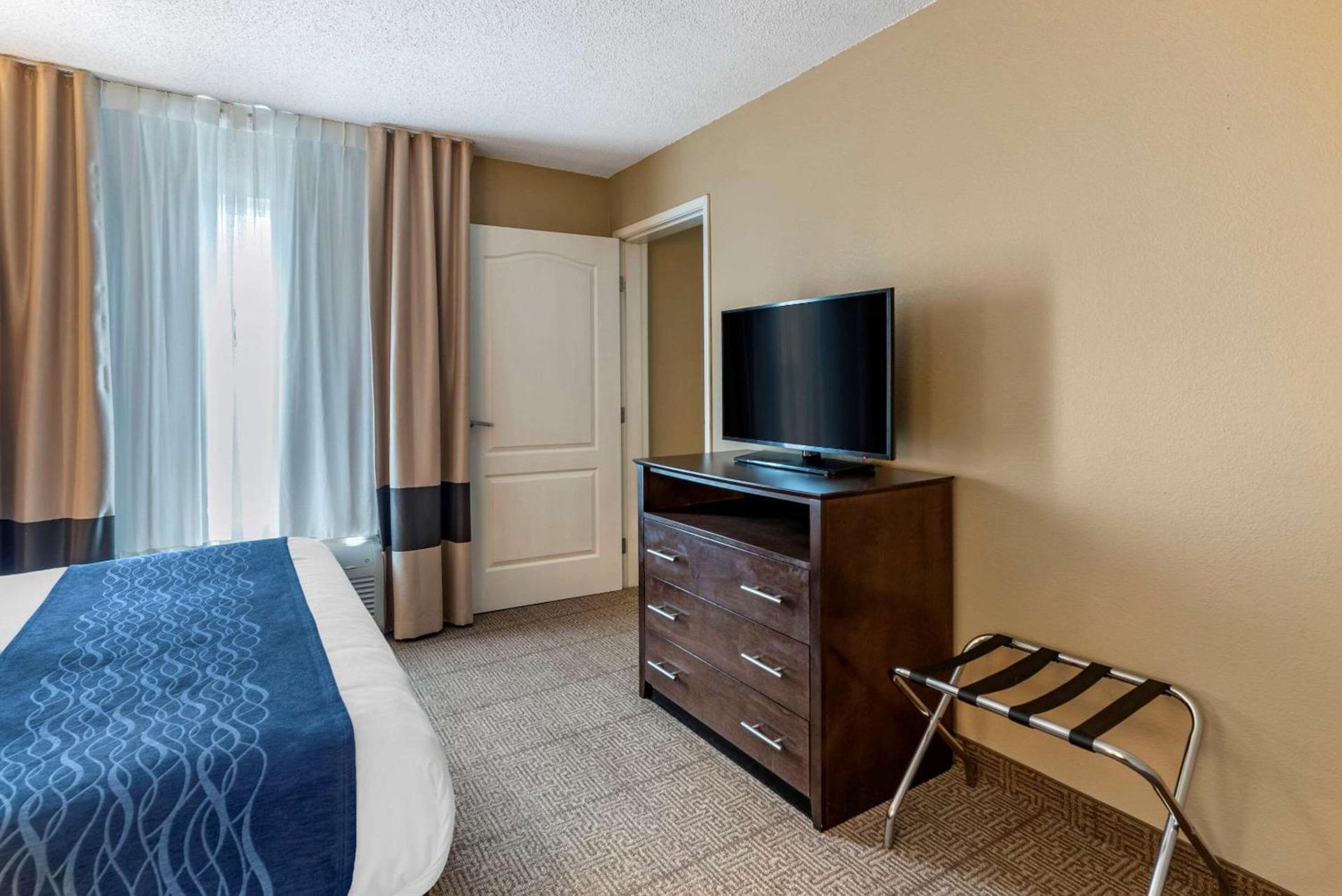 Comfort Inn & Suites Bryant - Benton photo 14