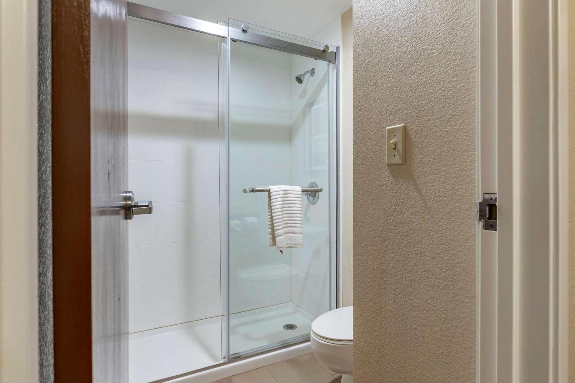 Comfort Inn Near Greenfield Village photo 14