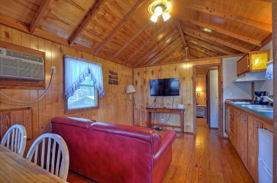 Riverbend Lodging photo 23