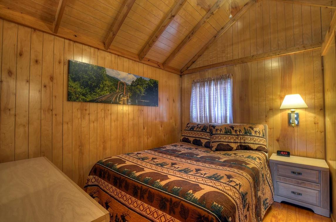 Riverbend Lodging photo 2