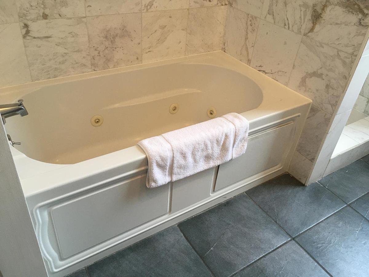 Morris House Hotel photo 50