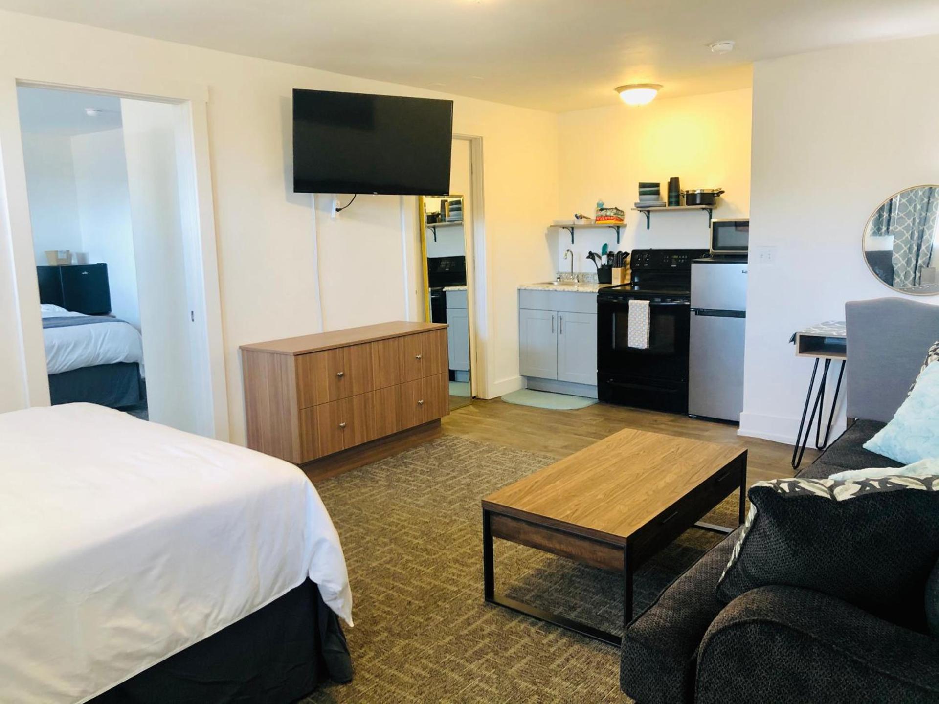 Blue Sage Inn & Suites photo 23