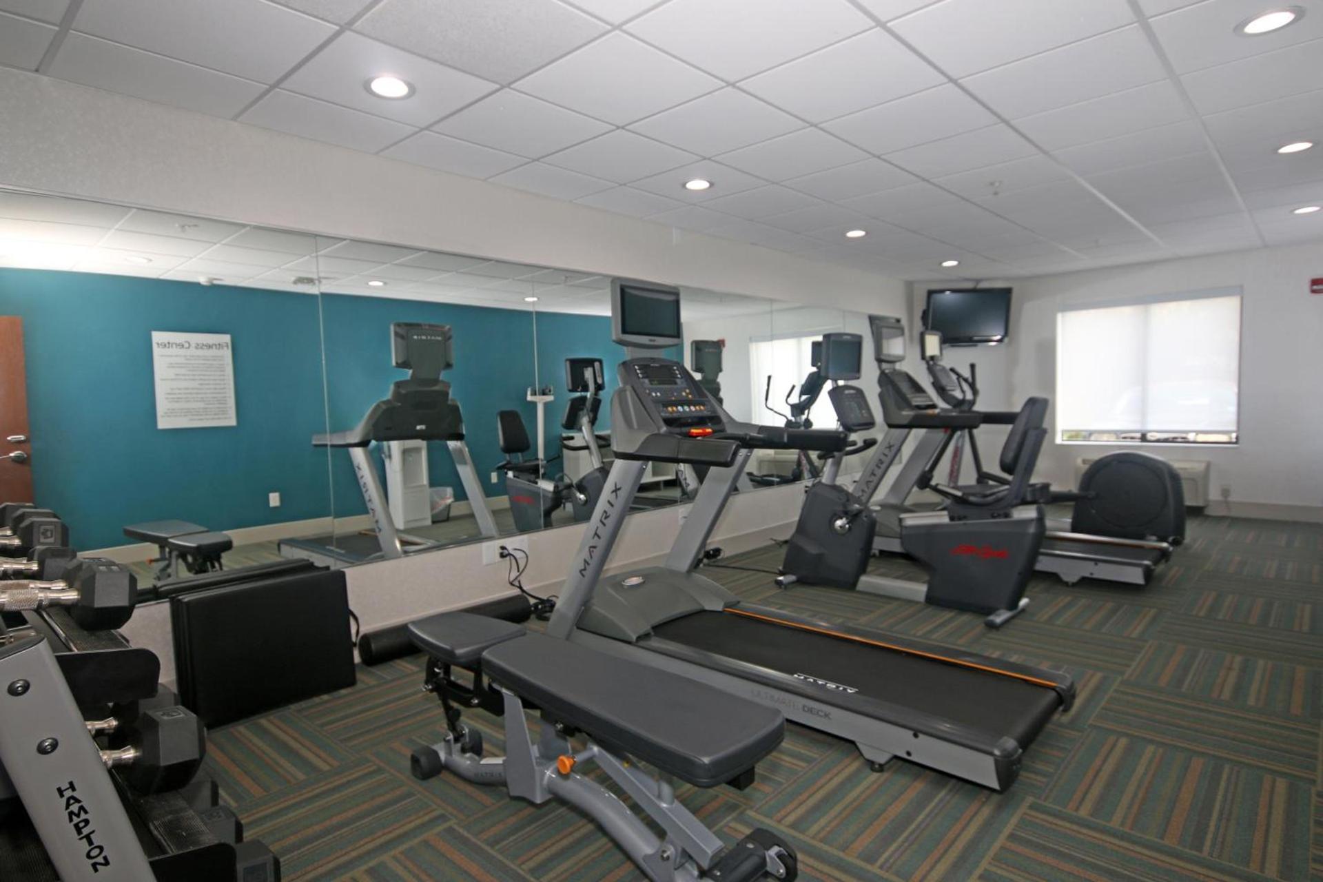 Holiday Inn Express Troutville-Roanoke North by IHG photo 10