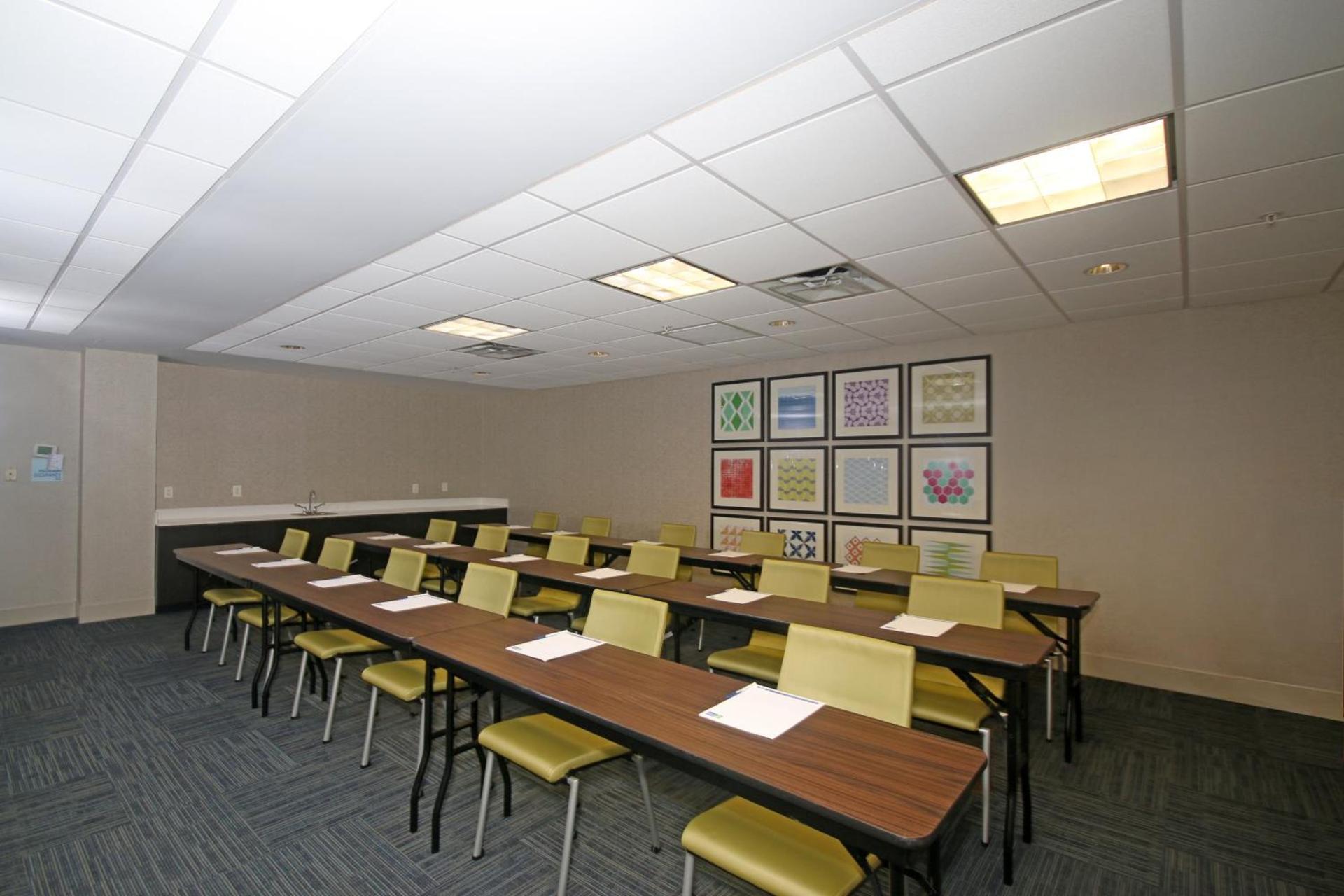 Holiday Inn Express Troutville-Roanoke North by IHG photo 29