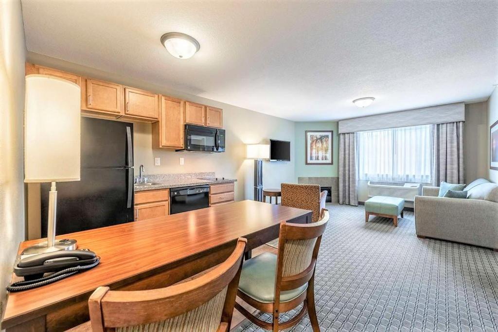 AmeriVu Inn and Suites - Chisago City photo 8