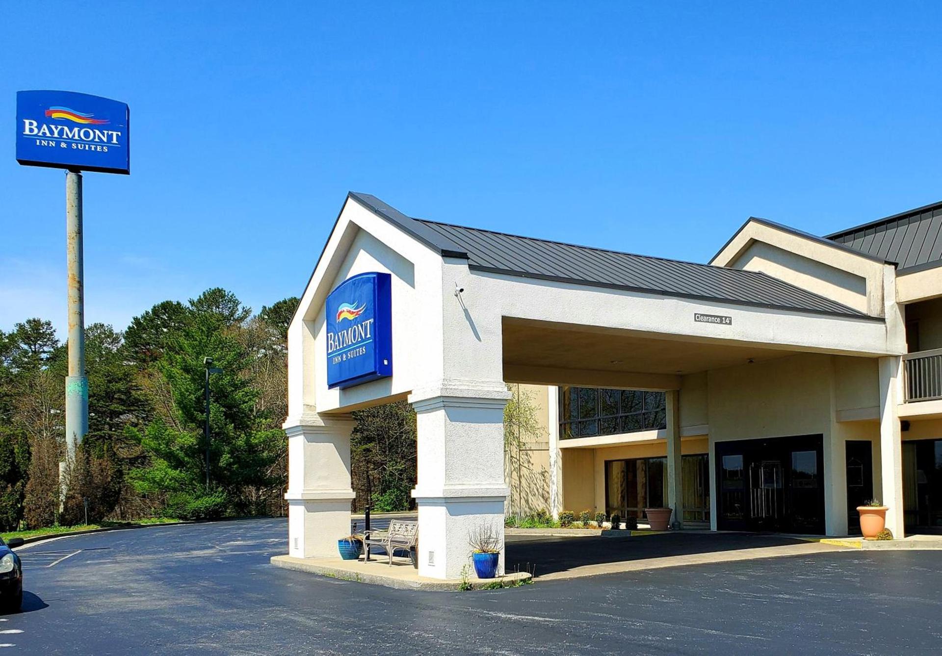Baymont by Wyndham London KY — hotel in London