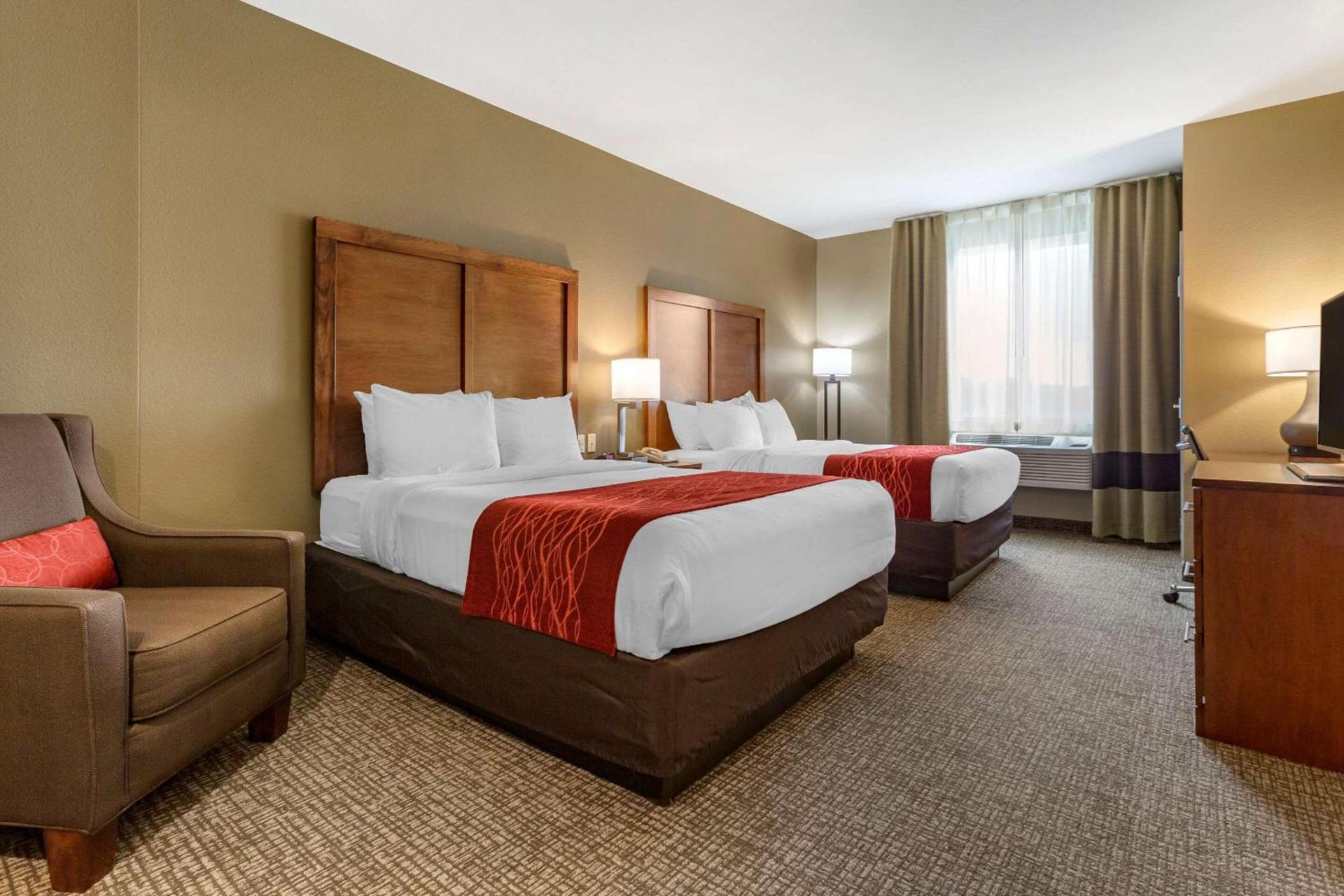 Comfort Inn & Suites Near Mt Rushmore photo 12