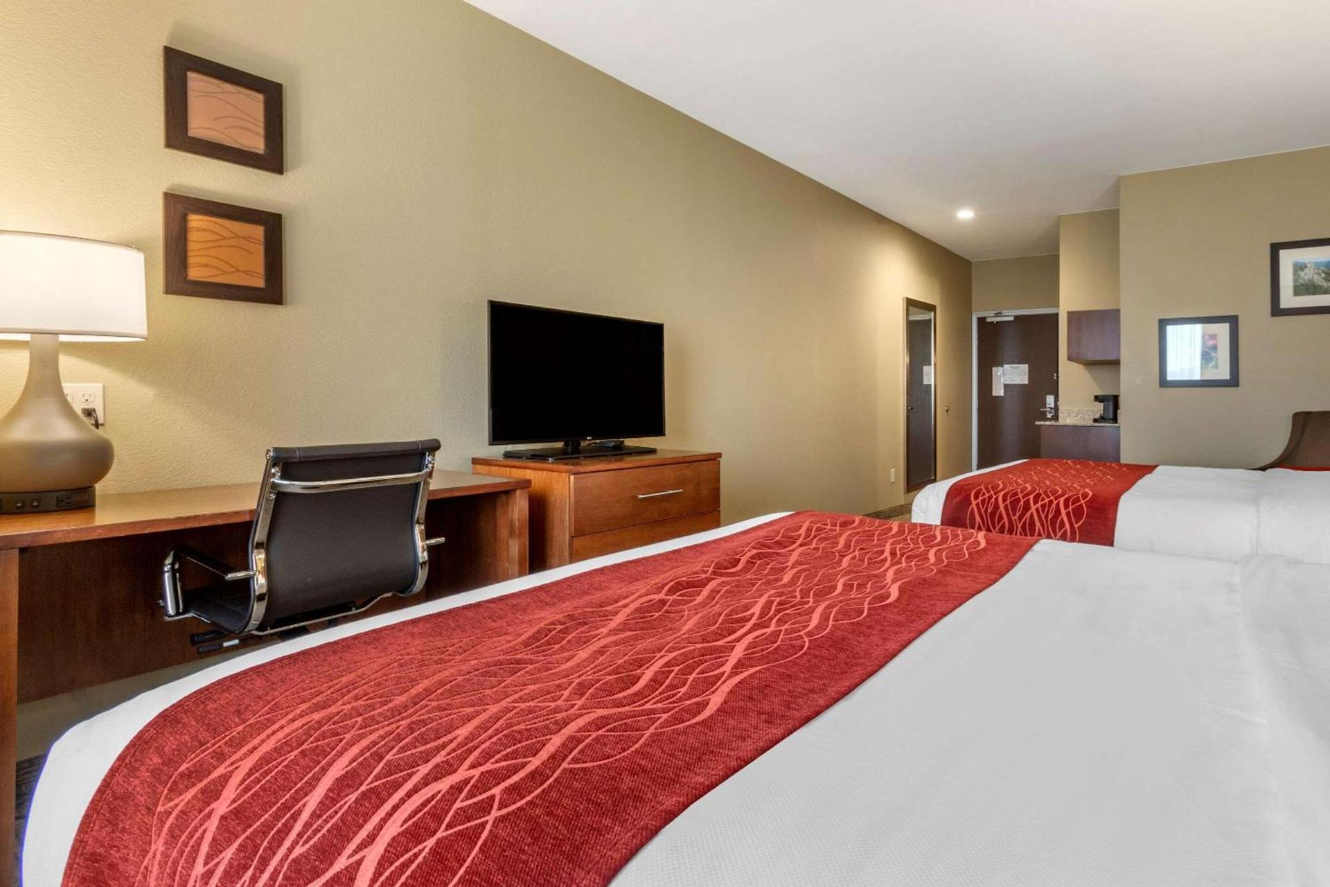 Comfort Inn & Suites Near Mt Rushmore photo 14