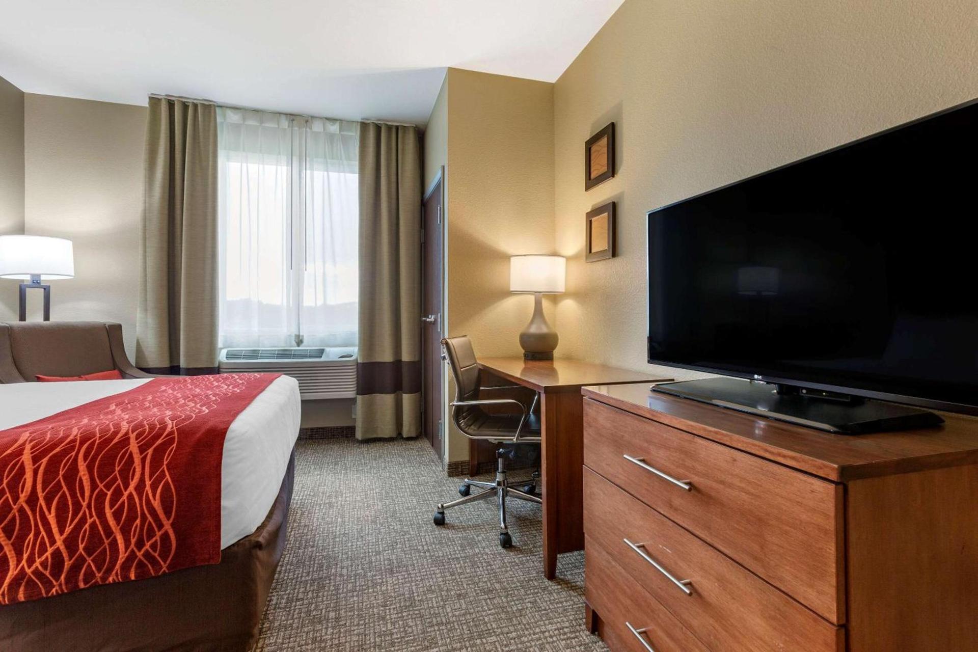 Comfort Inn & Suites Near Mt Rushmore photo 27