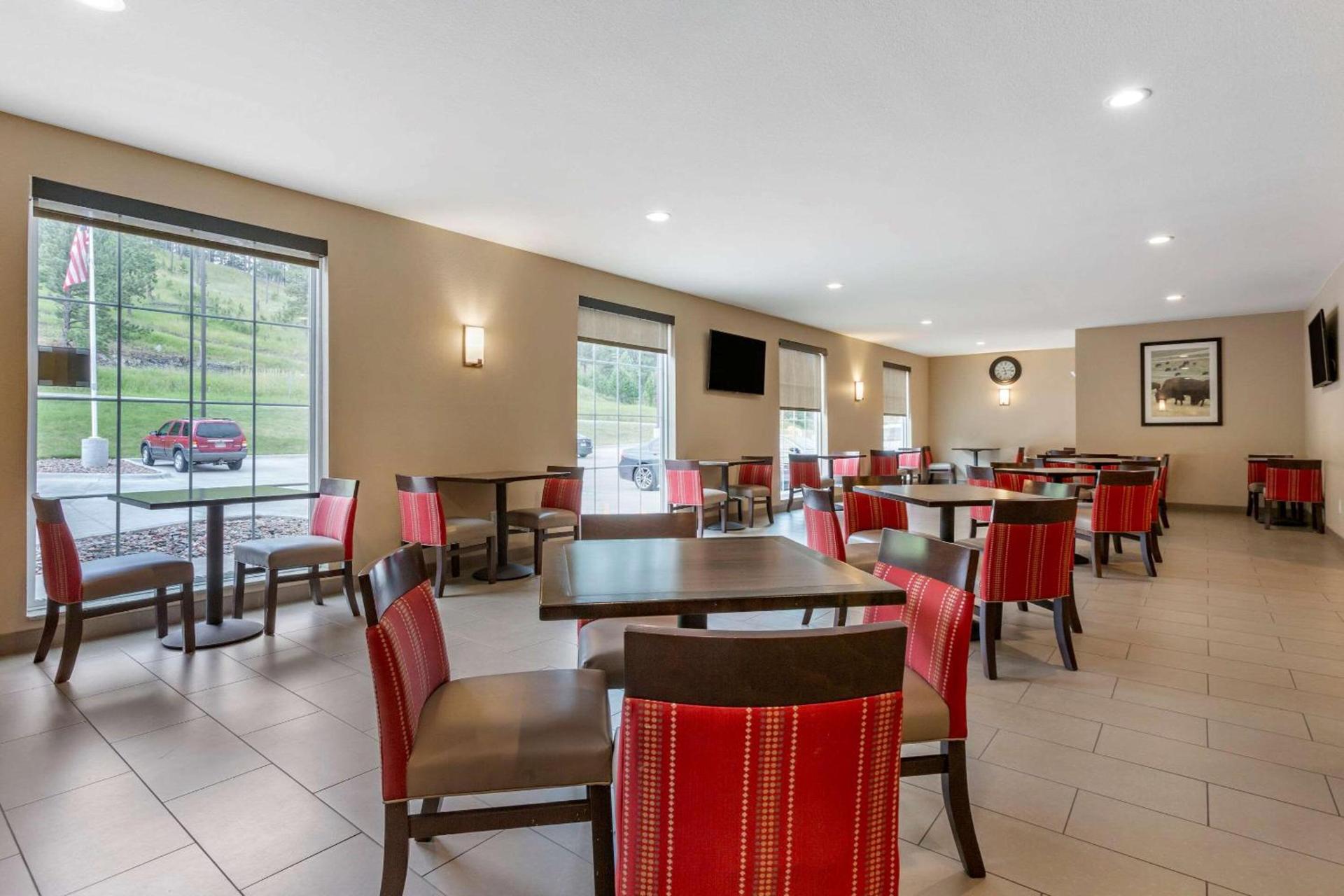 Comfort Inn & Suites Near Mt Rushmore photo 36