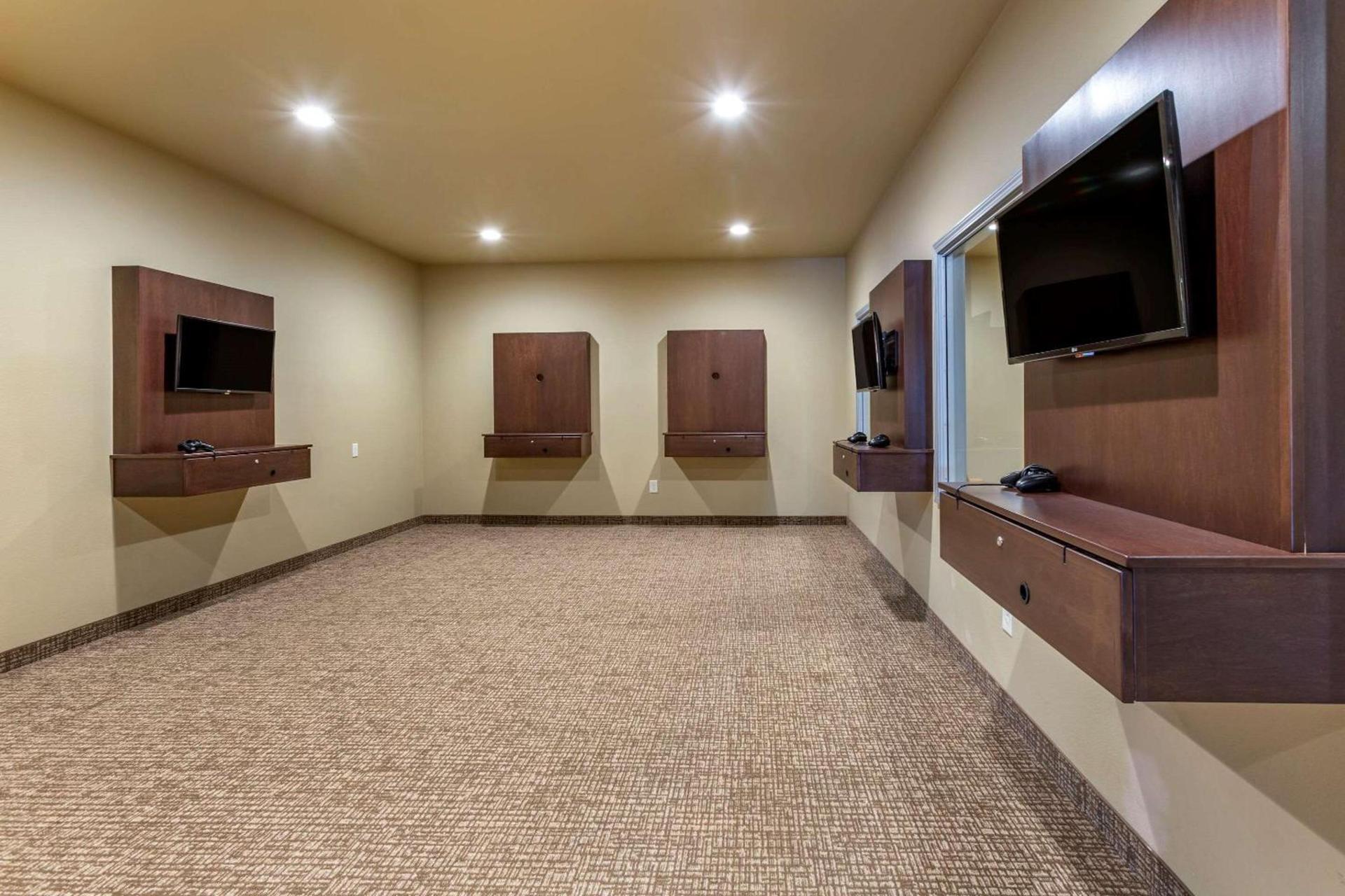 Comfort Inn & Suites Near Mt Rushmore photo 40