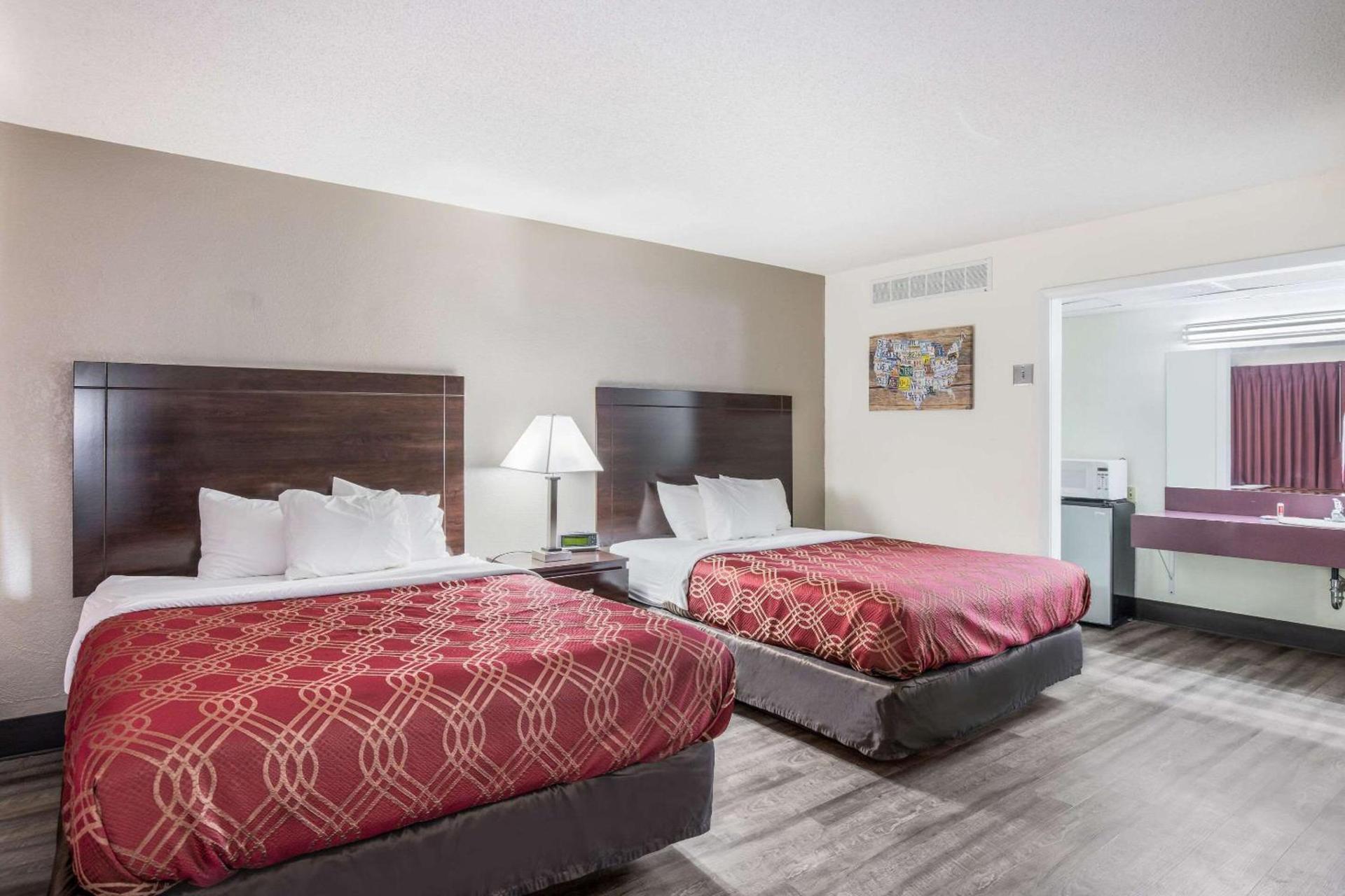 Econo Lodge Cameron photo 20
