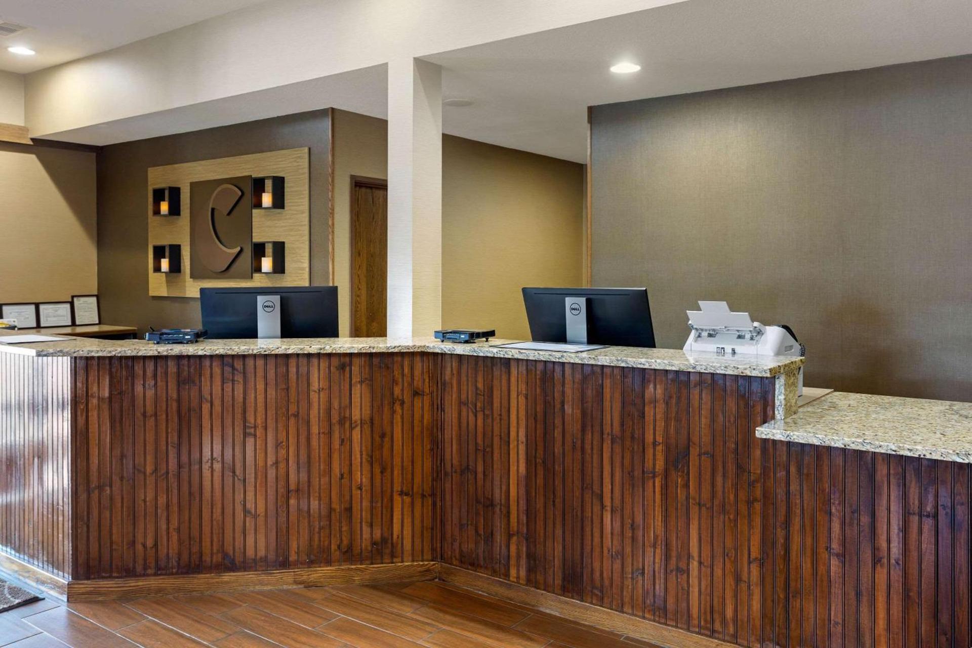 Comfort Inn Marshall Station photo 10