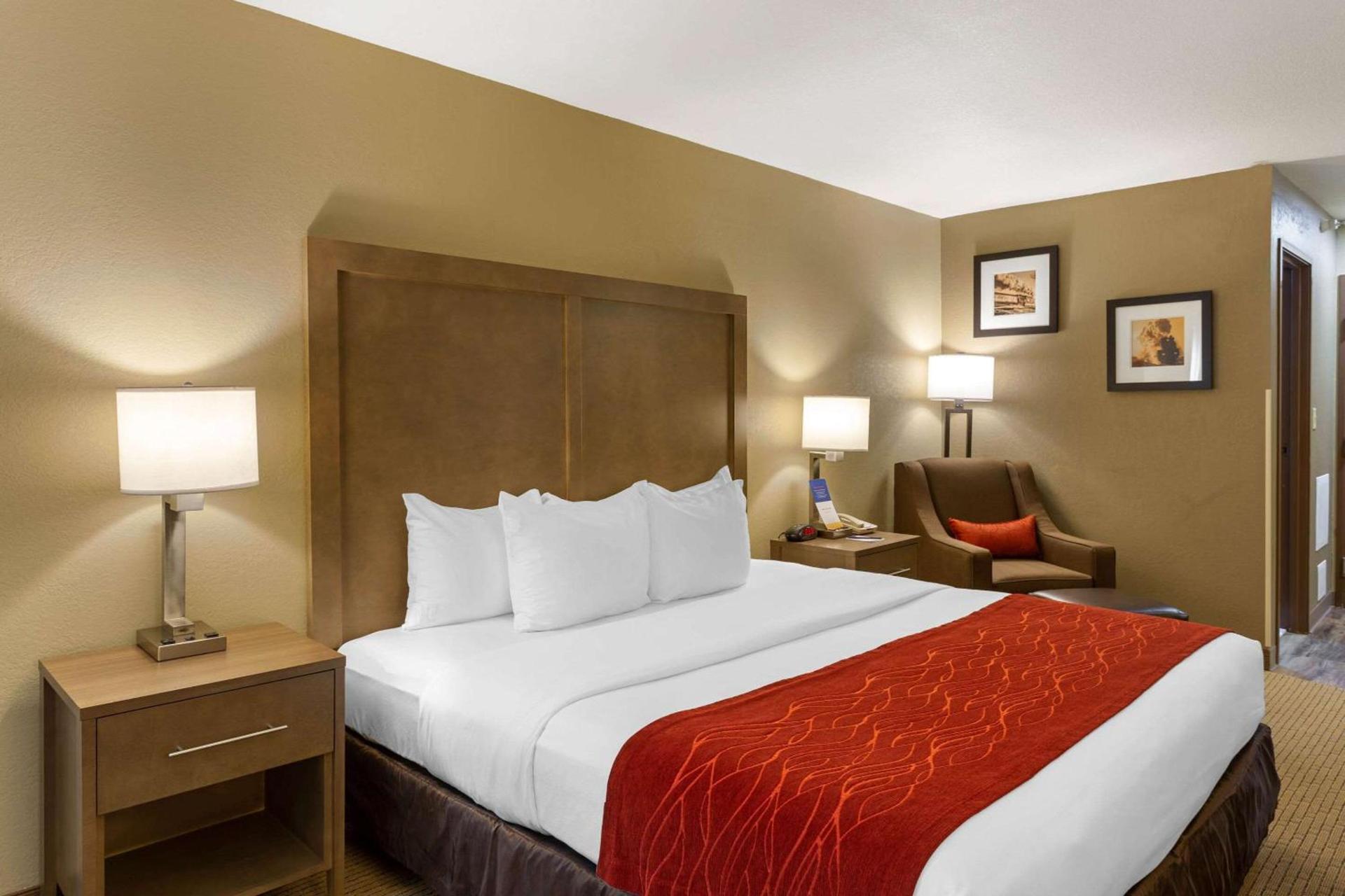 Comfort Inn Marshall Station photo 15