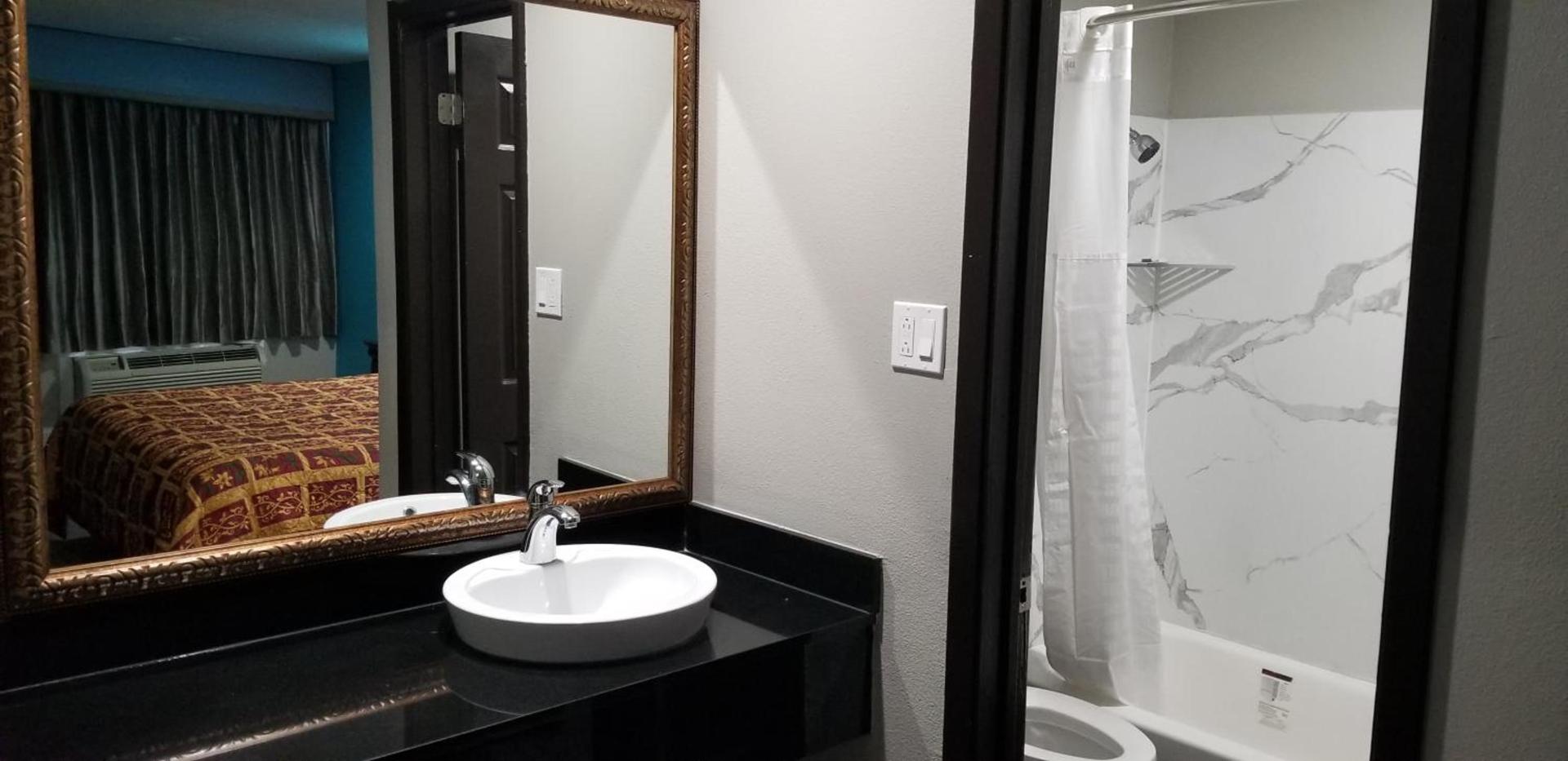 Delux Inn Mesquite photo 2