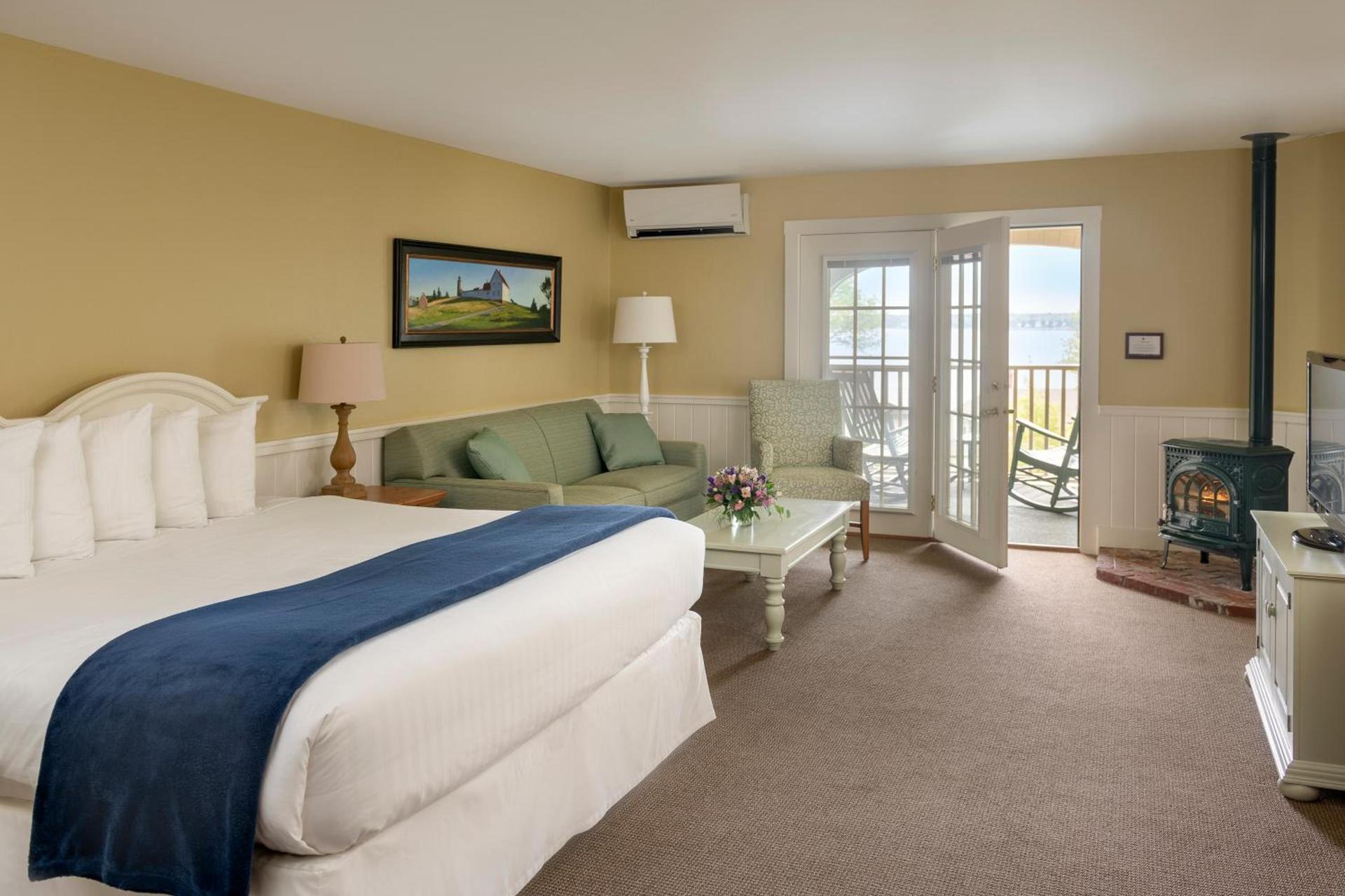 Spruce Point Inn Resort and Spa photo 20