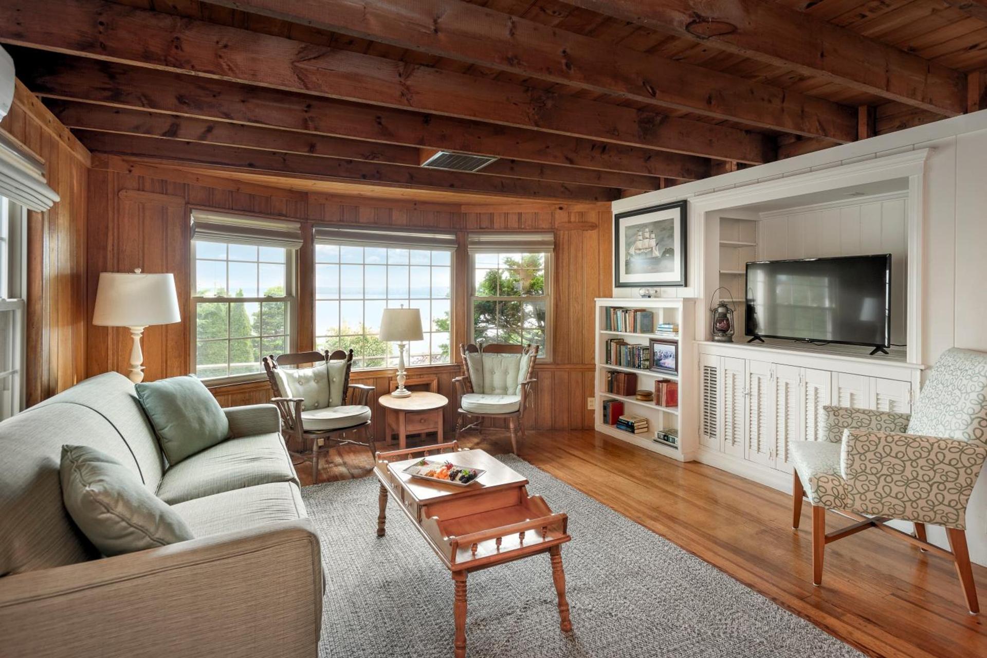 Spruce Point Inn Resort and Spa photo 24