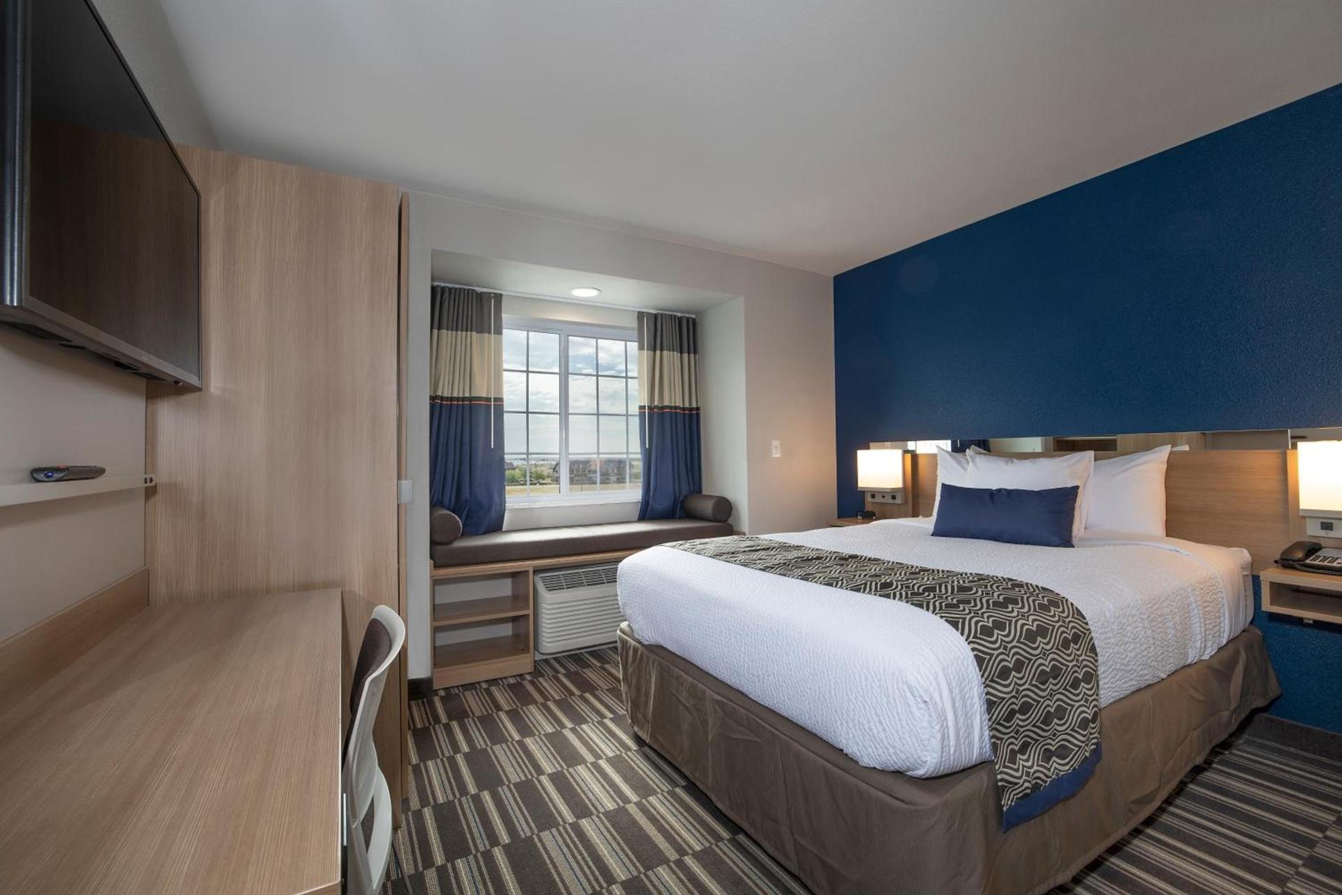Microtel Inn & Suites by Wyndham Loveland photo 23