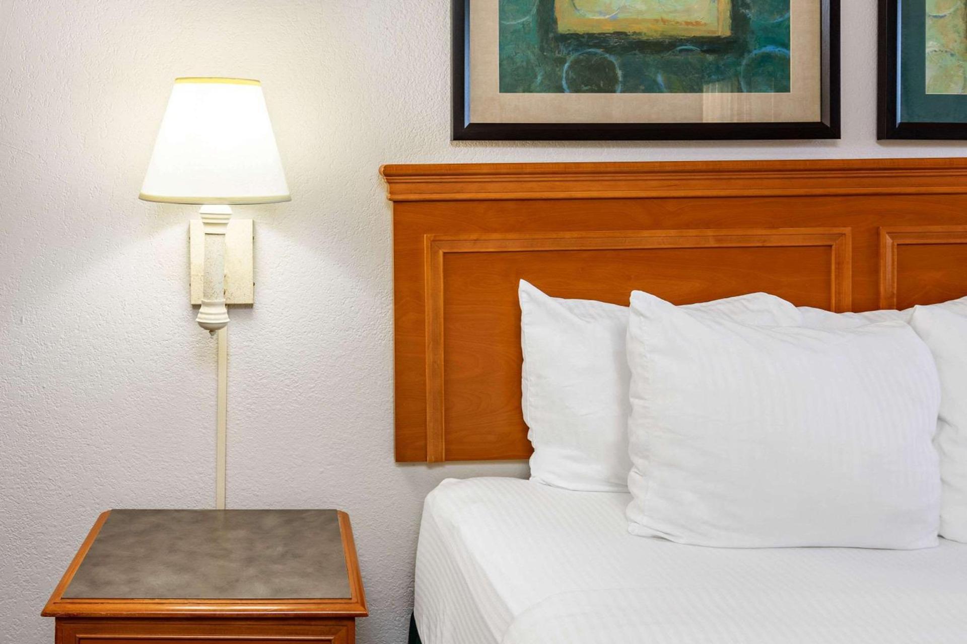 La Quinta Inn by Wyndham El Paso West photo 27