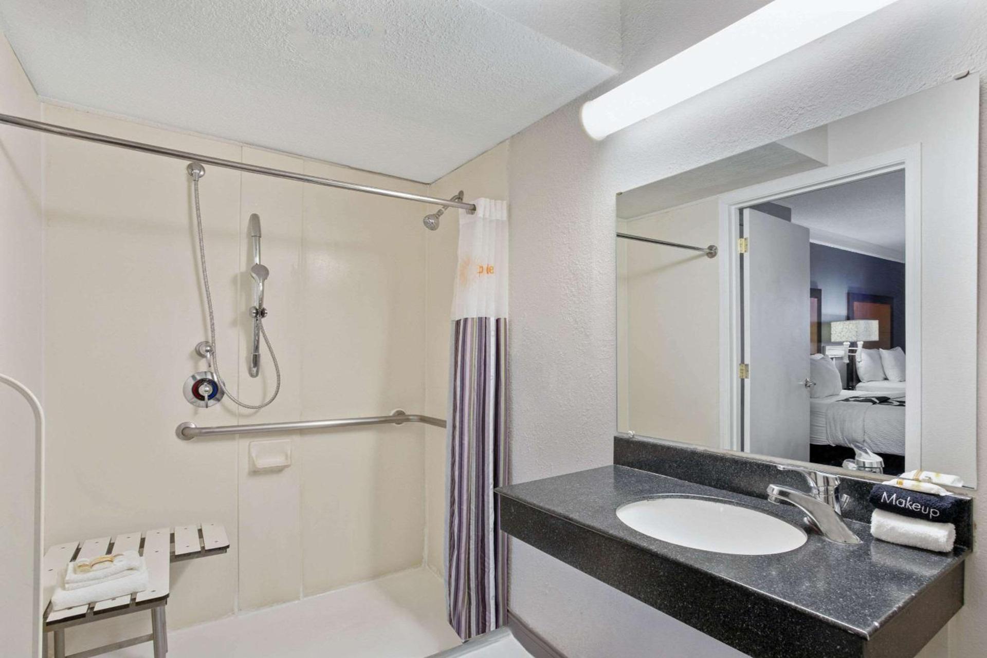 La Quinta Inn by Wyndham Tucson East photo 19