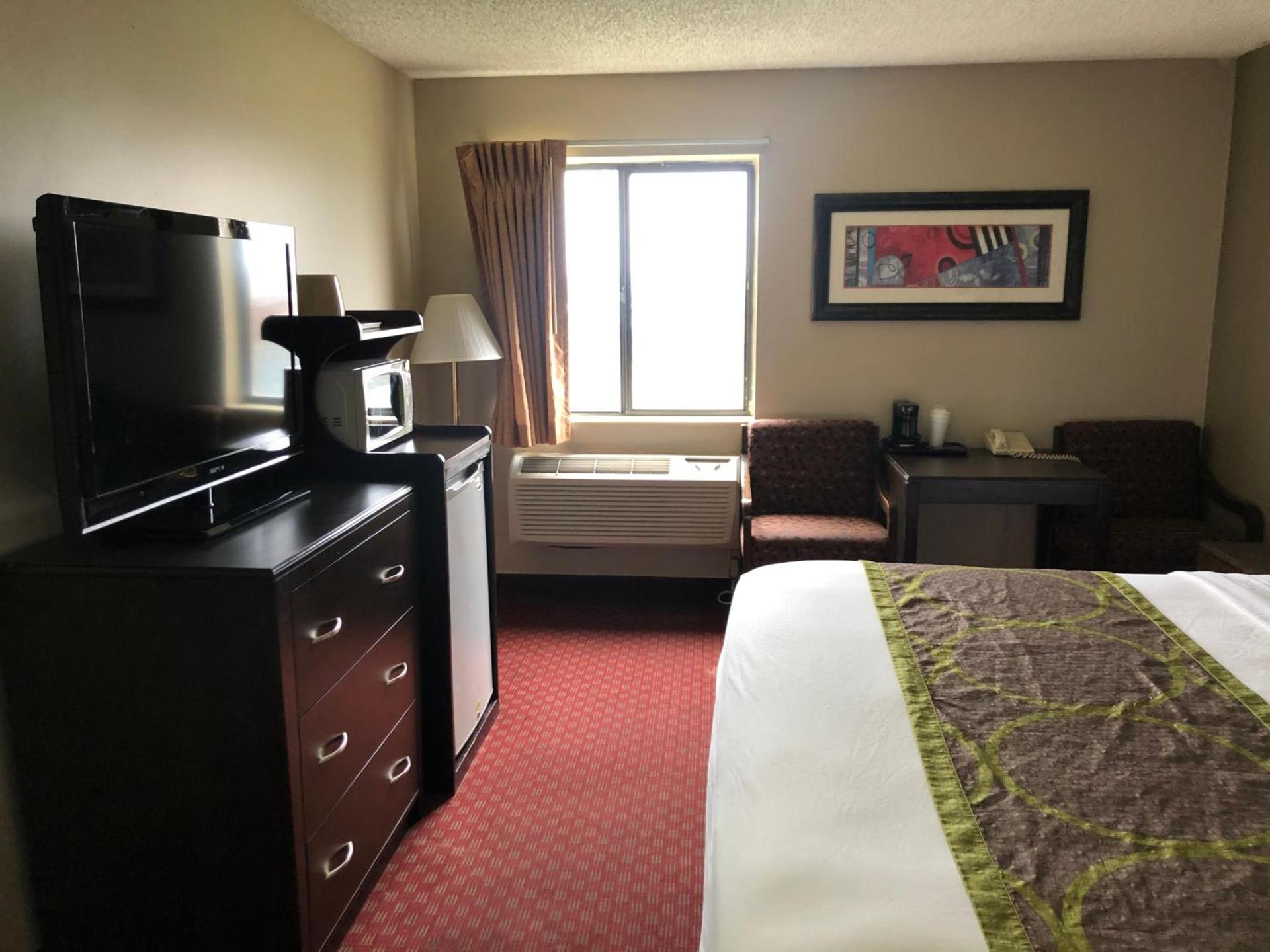 Super 8 by Wyndham Omaha SW photo 68