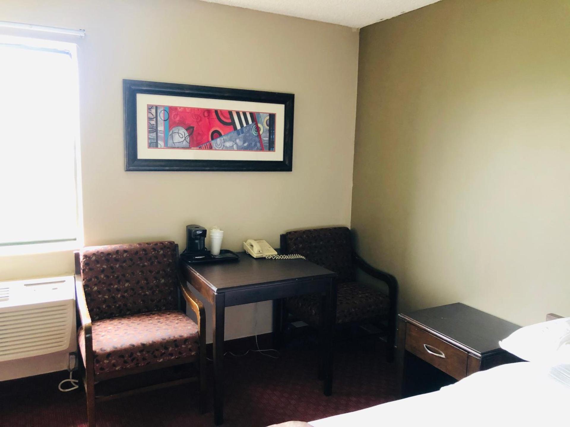 Super 8 by Wyndham Omaha SW photo 66
