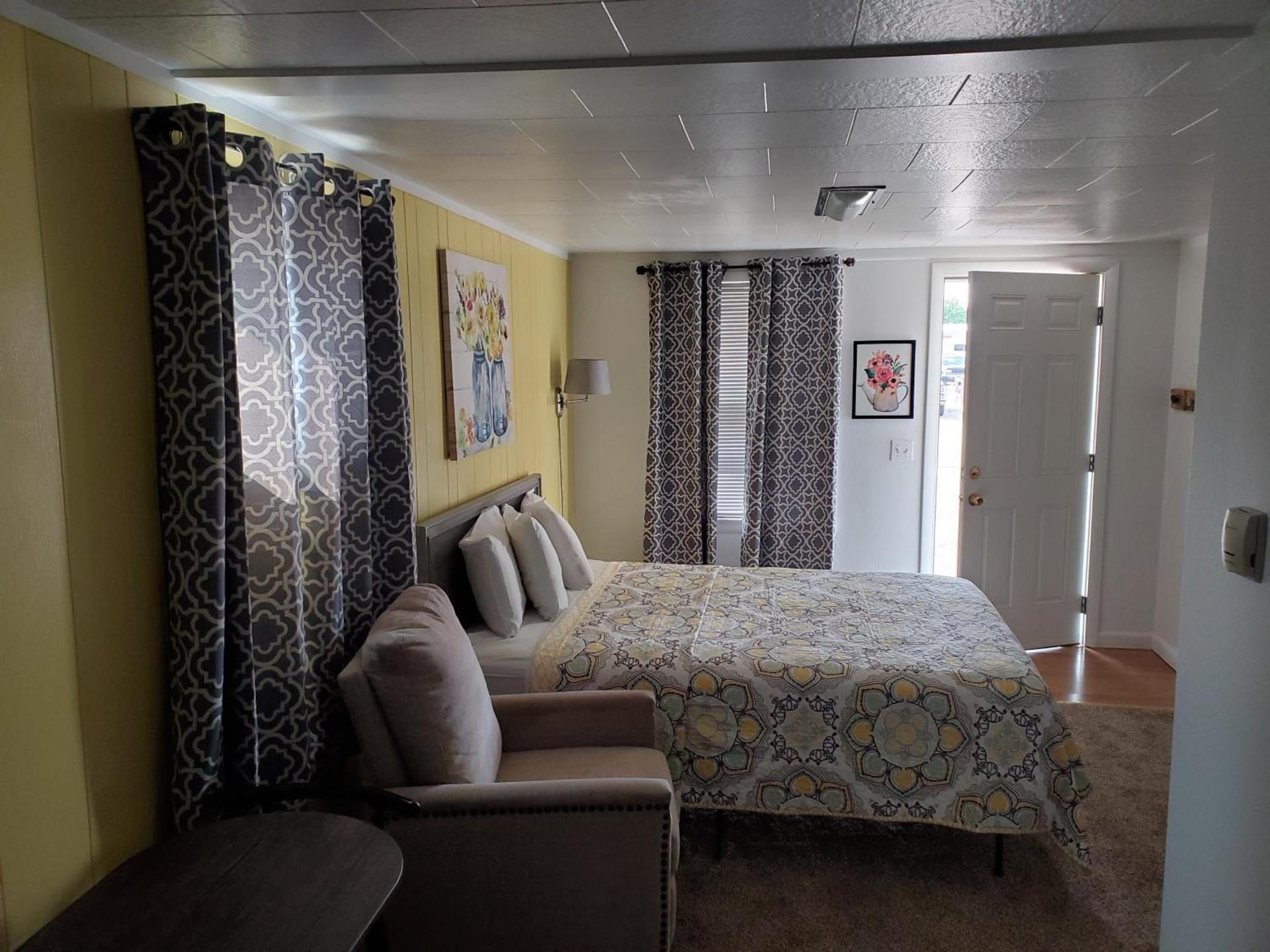 Sage Motel photo 21