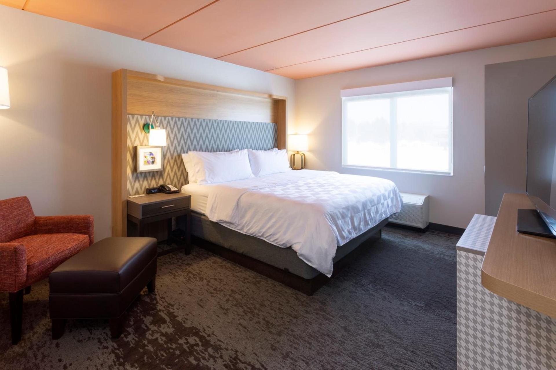 Holiday Inn Marquette by IHG photo 30