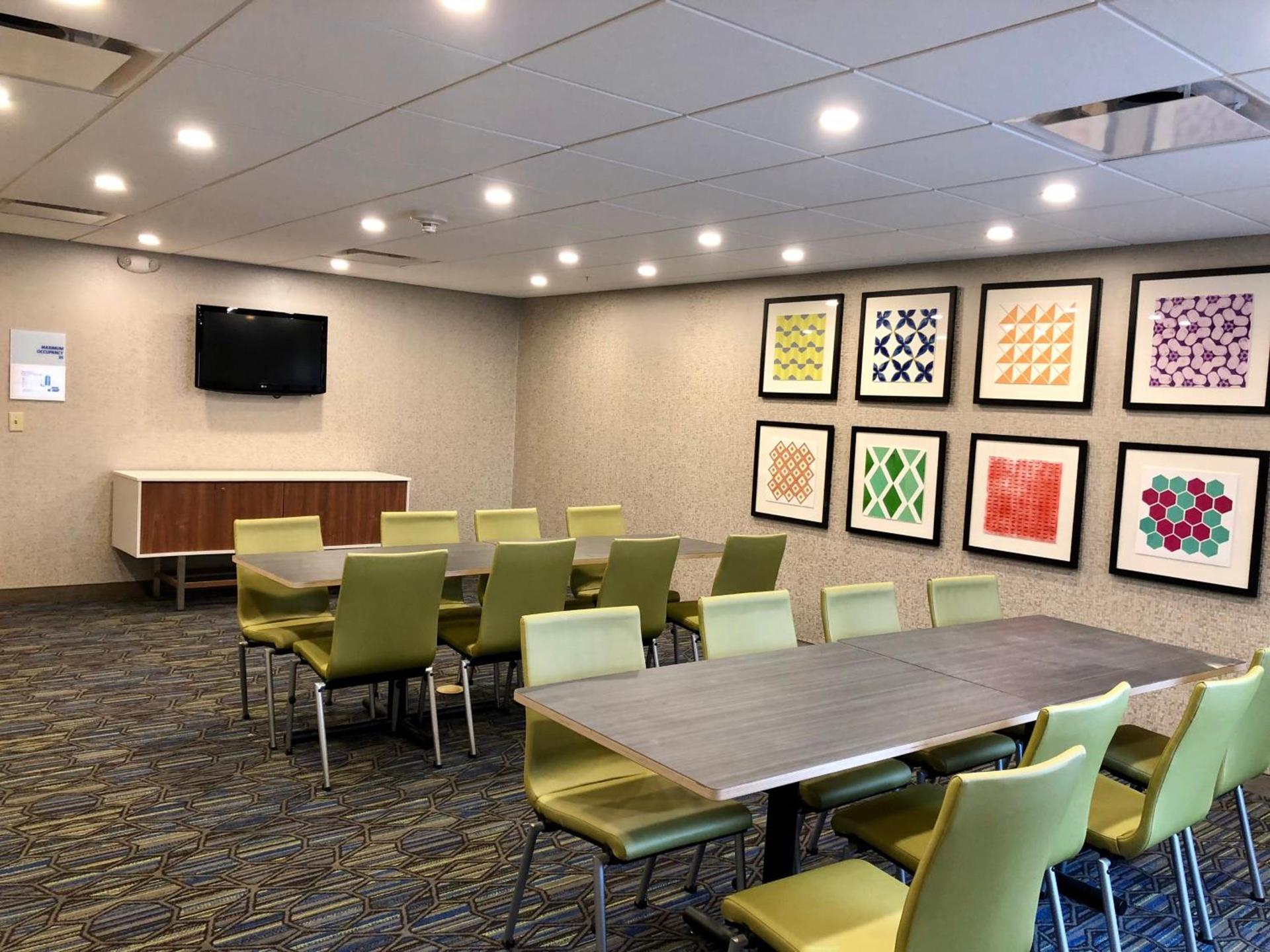 Holiday Inn Express Great Barrington by IHG photo 25