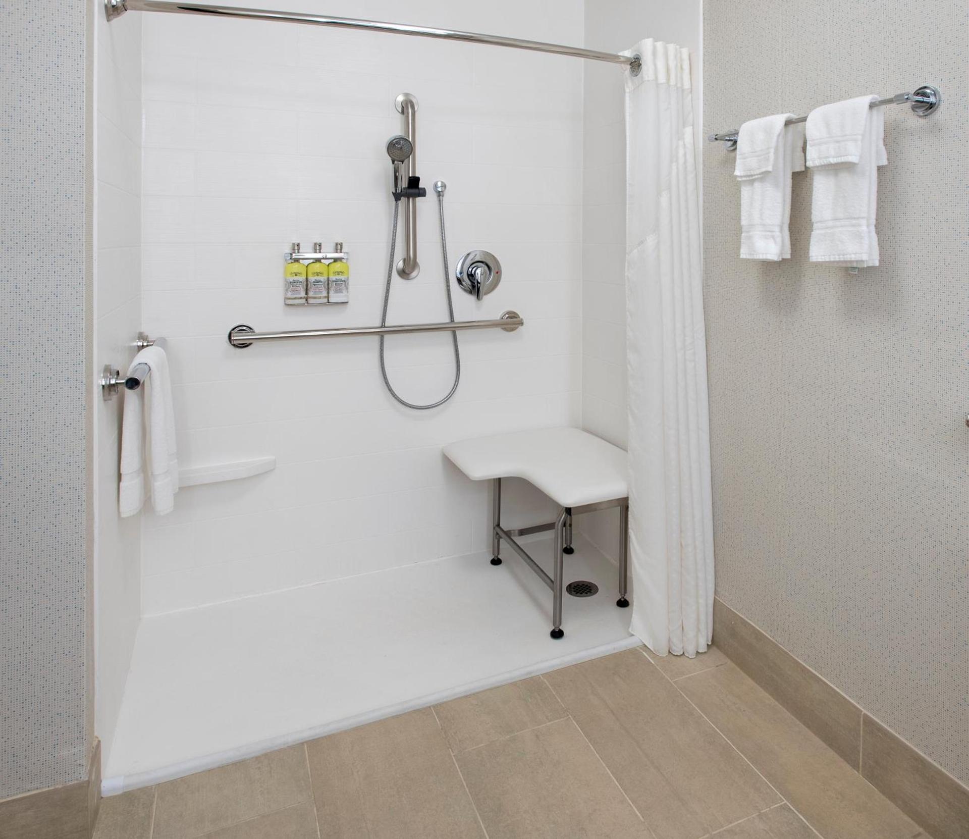 Holiday Inn Express Great Barrington by IHG photo 33