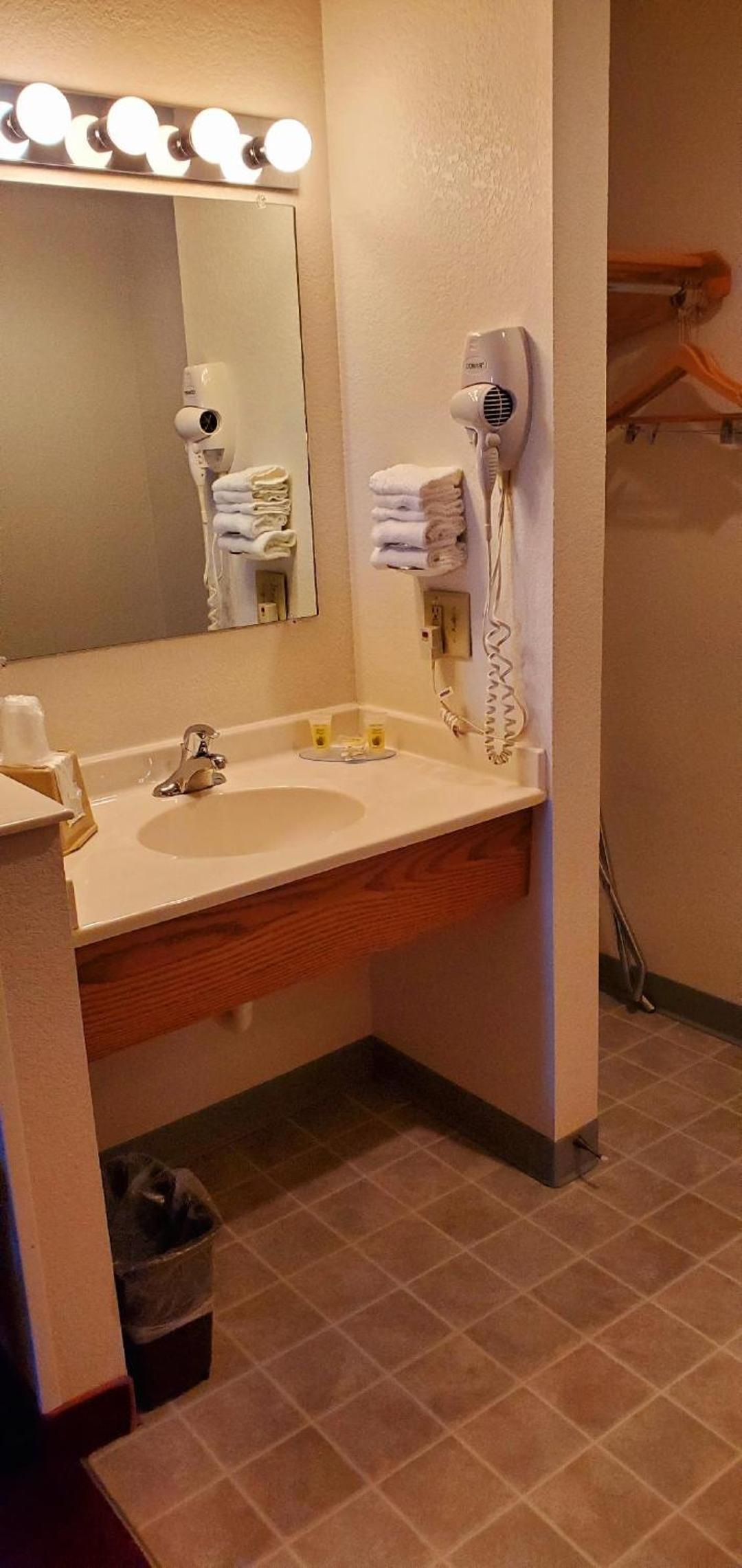 Gettysburg Inn and Suites photo 6
