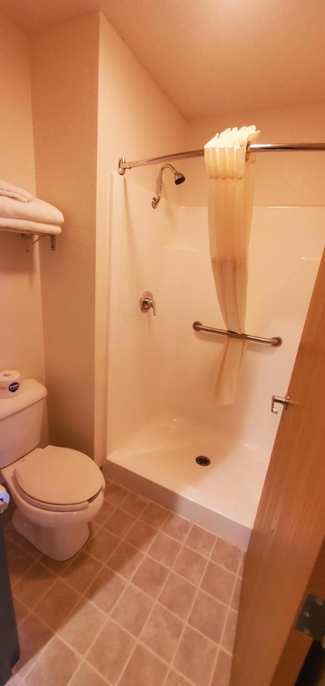 Gettysburg Inn and Suites photo 11