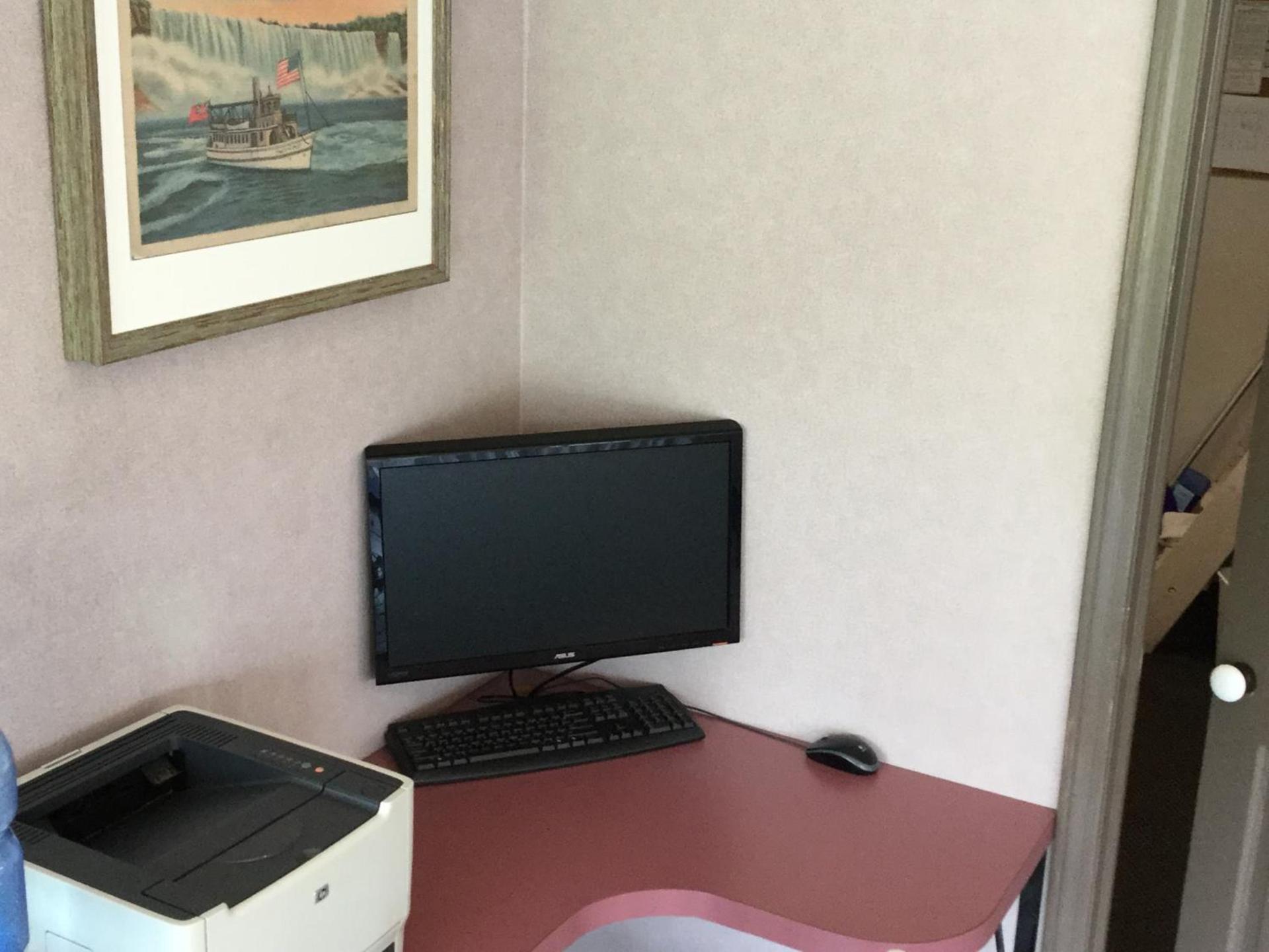 Econo Lodge Buffalo South photo 21