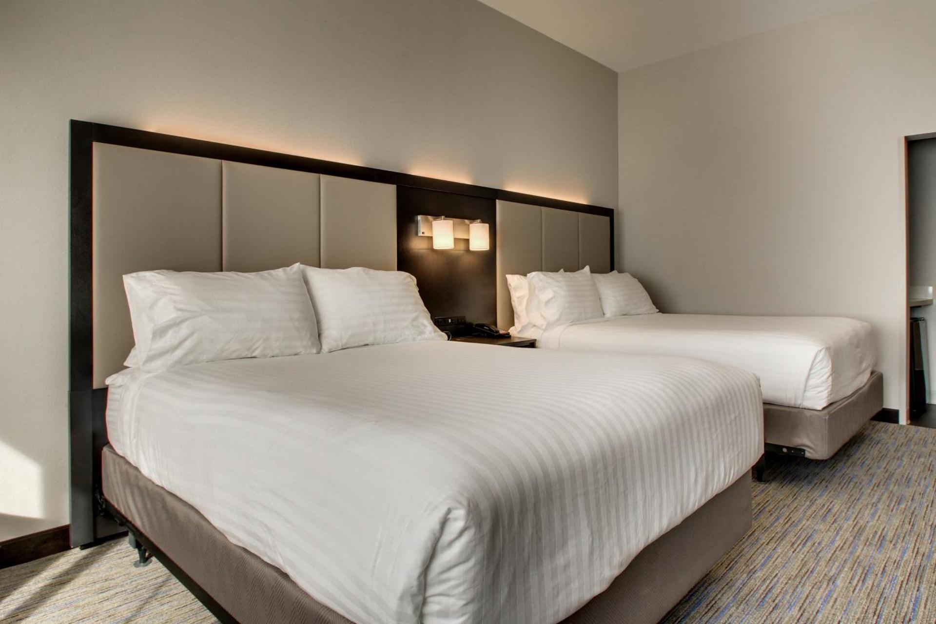 Holiday Inn Express & Suites Charleston NE Mt Pleasant US17 by IHG photo 7