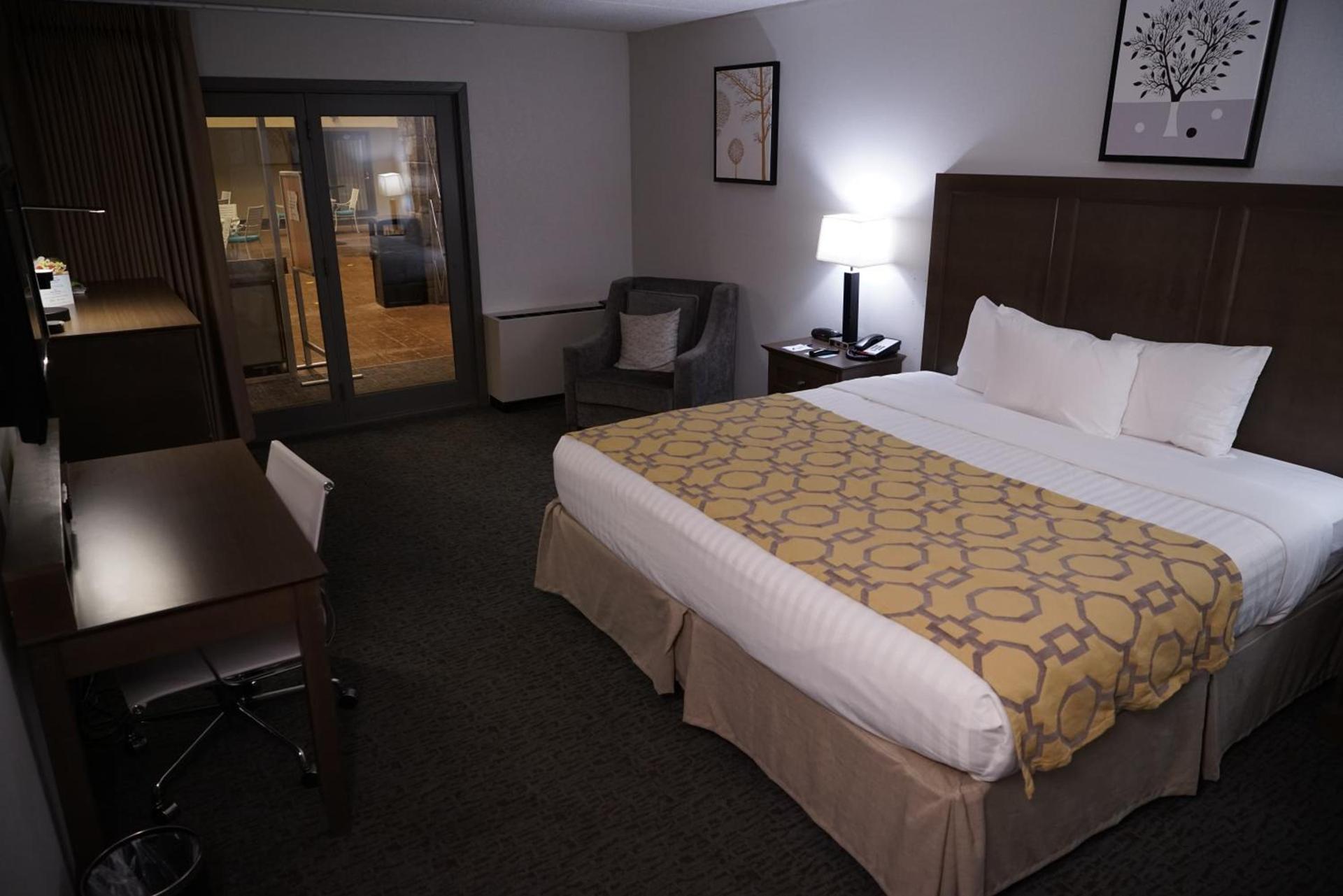 Baymont by Wyndham Shakopee photo 40